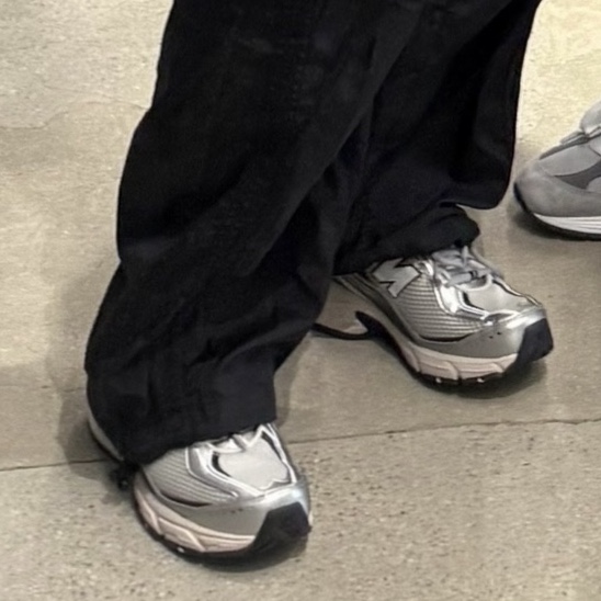 New Balance 509 Silver 착용 스타일