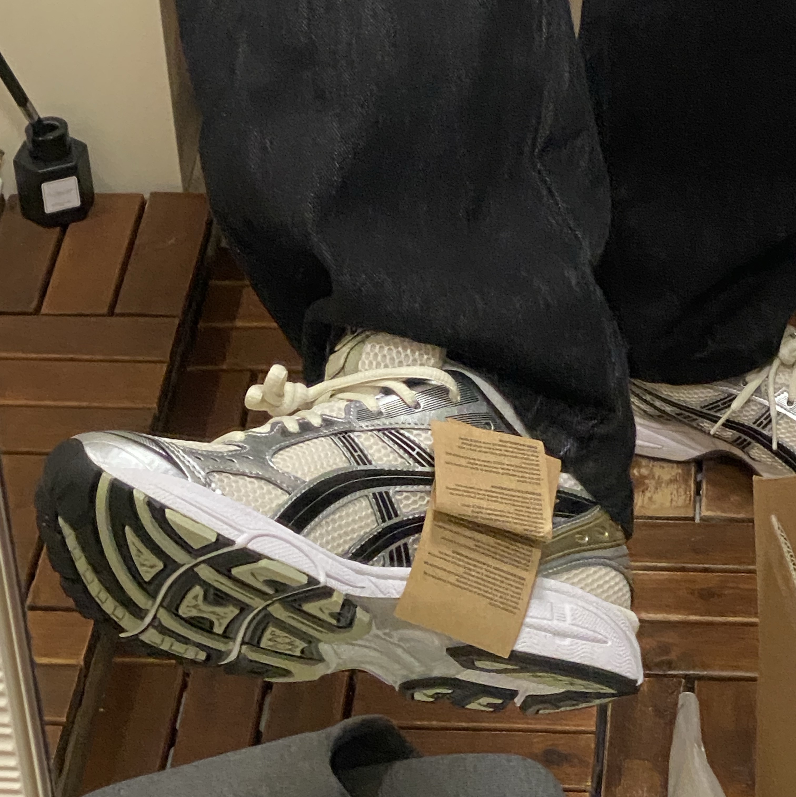 Asics Gel-Kayano 14 Birch Pure Silver 착용 스타일