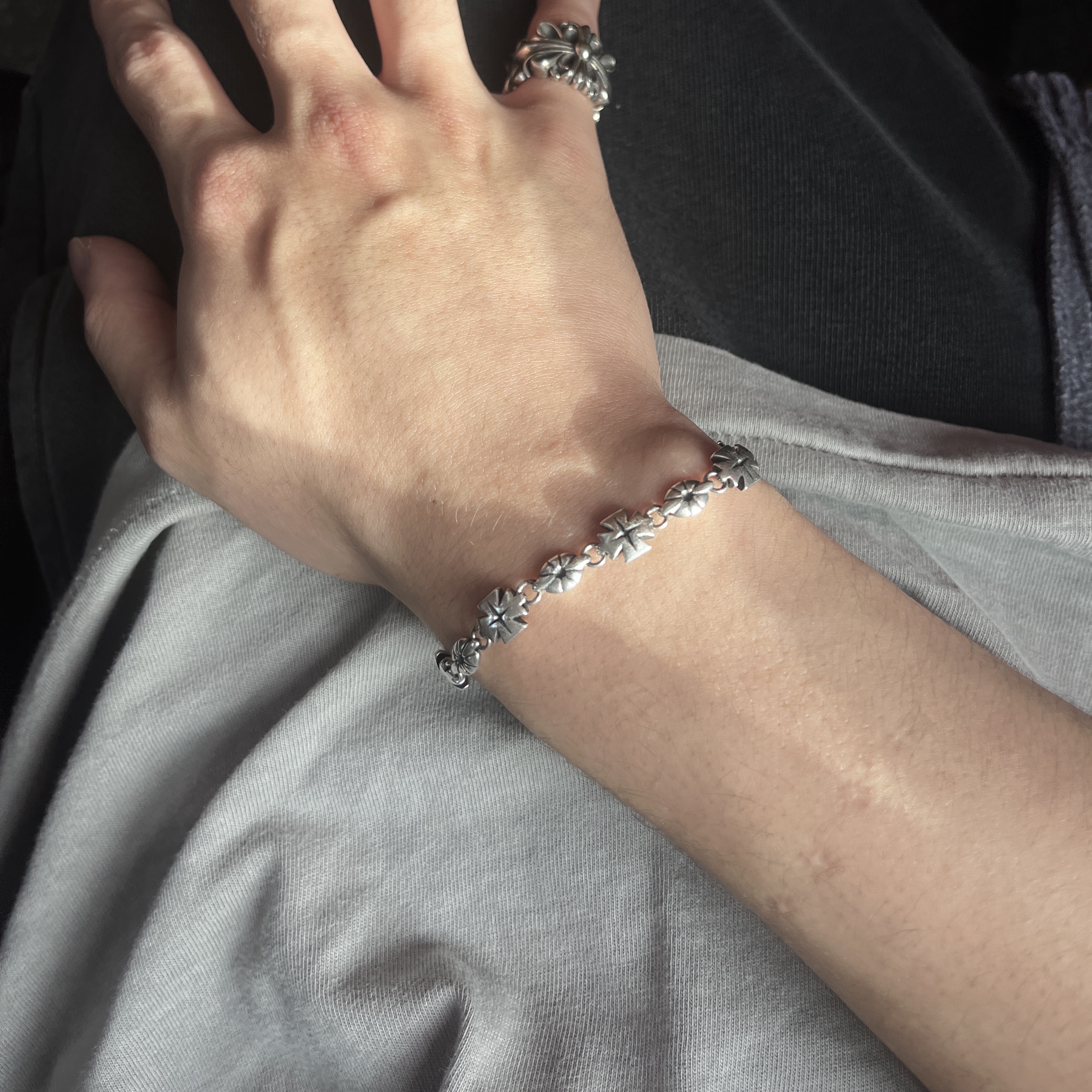 [프리오더] Polyteru 925 Silver Bracelet 001 (Cross & Hanabi Lemon) 착용 스타일