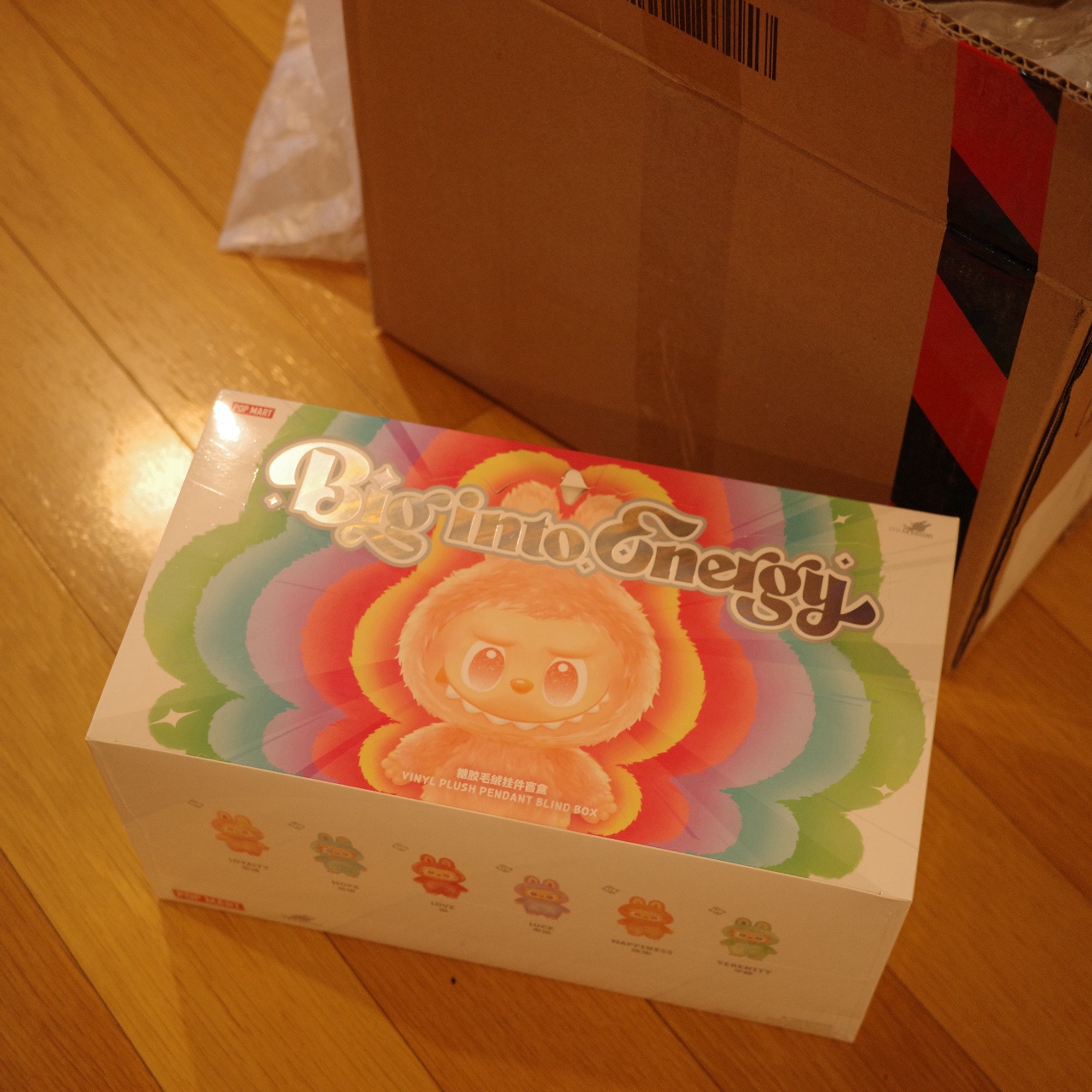 Pop Mart Labubu The Monsters Highlight Series Sealed Case (6 Blind Boxes) 착용 스타일 - 2