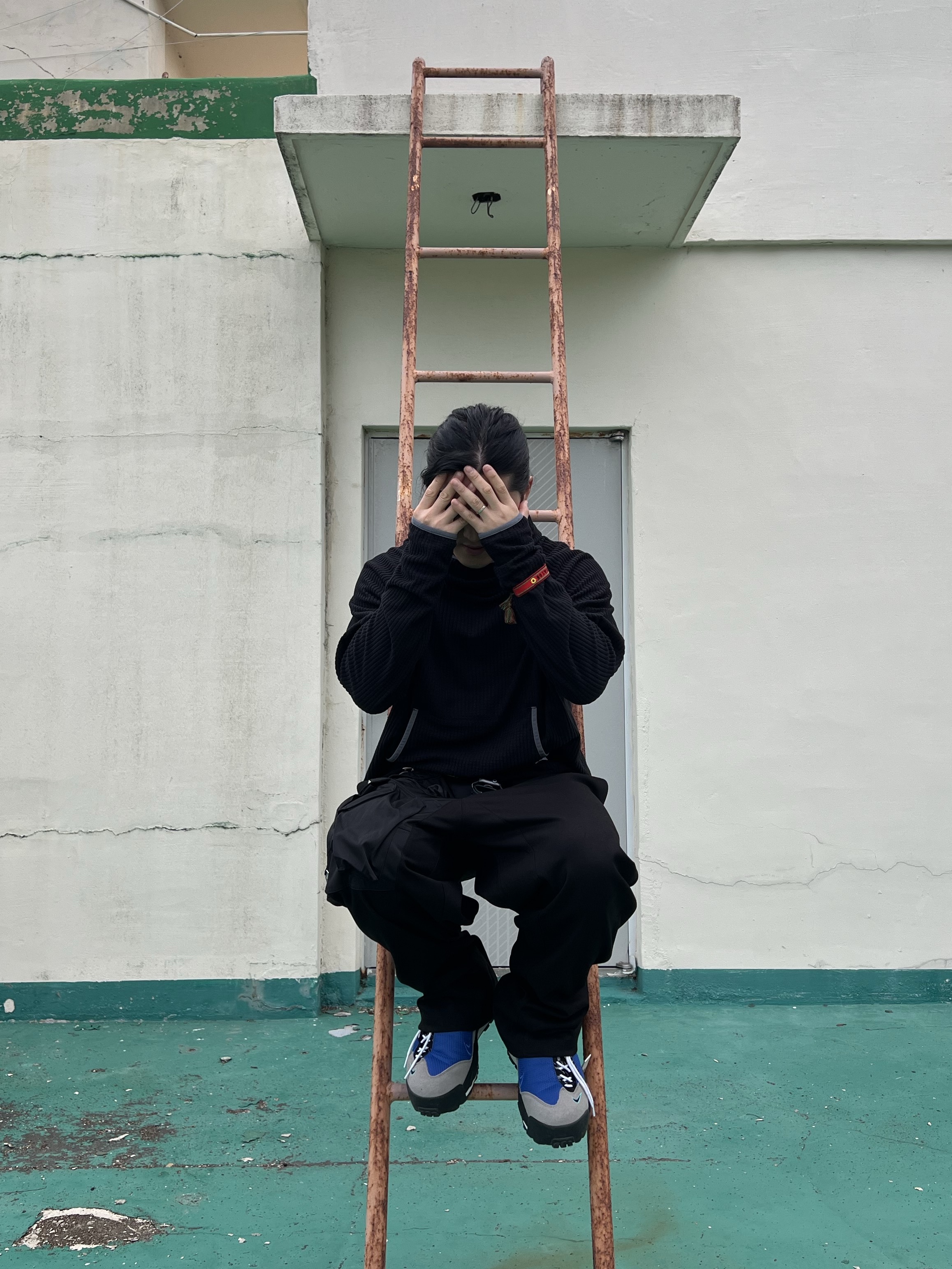 Nike x Sacai Magmascape SP Varsity Royal, Undermycar x Ohhyunseog Boltume.5 Hardware Cargo Pocket Wide Pants Turbo Black - 22FW 착용 스타일 - 5