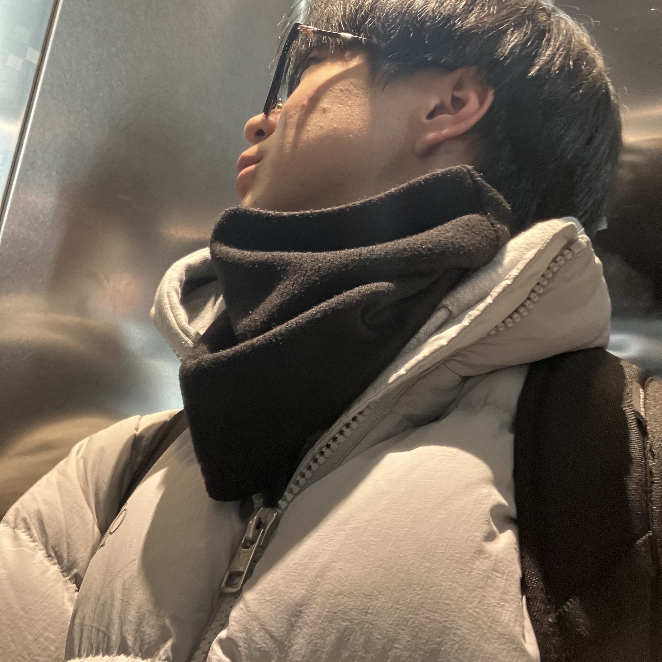 (W) Calvin Klein Short Length Stand Collar Puffer Down Jacket White 착용 스타일