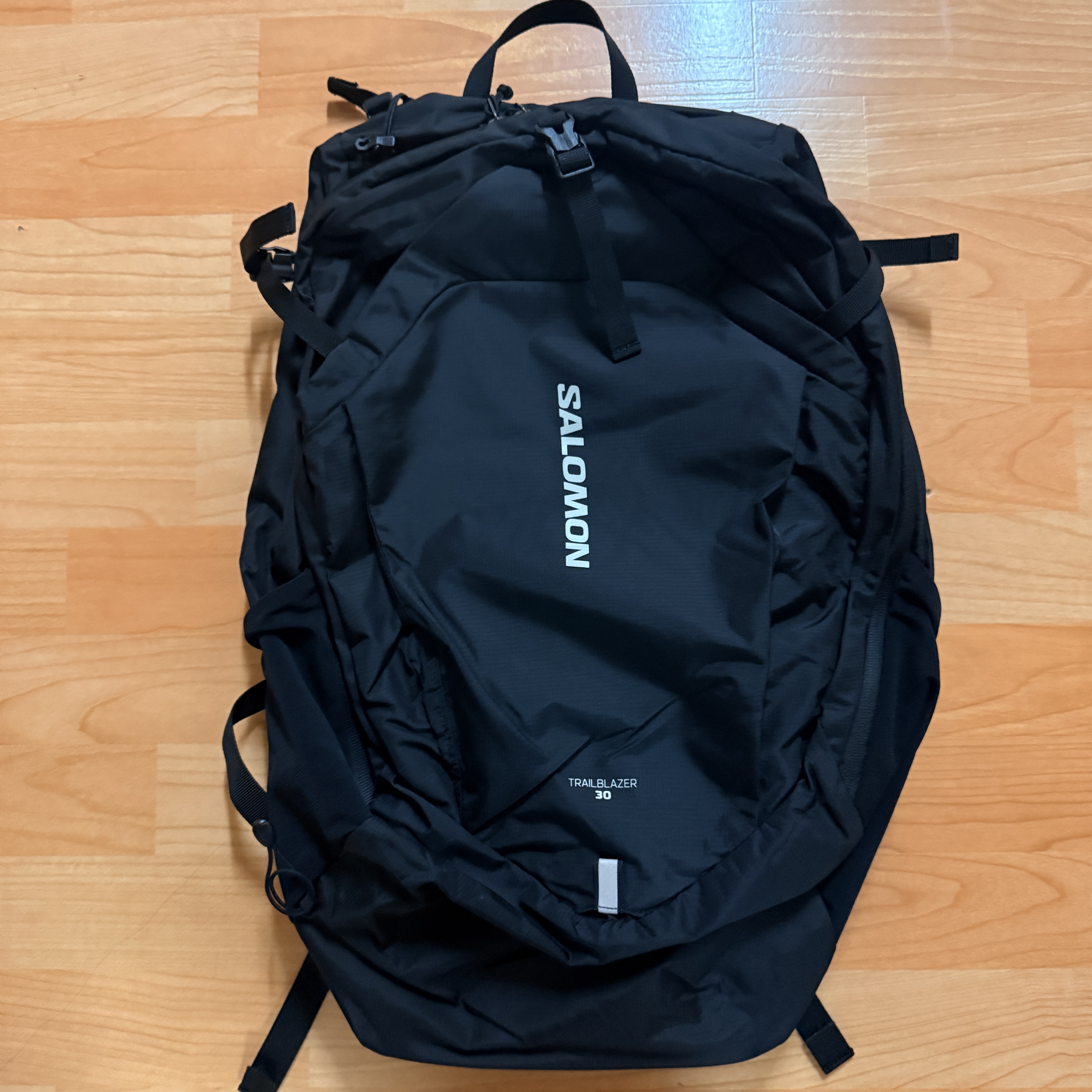 Salomon Trailblazer 30 Black 착용 스타일