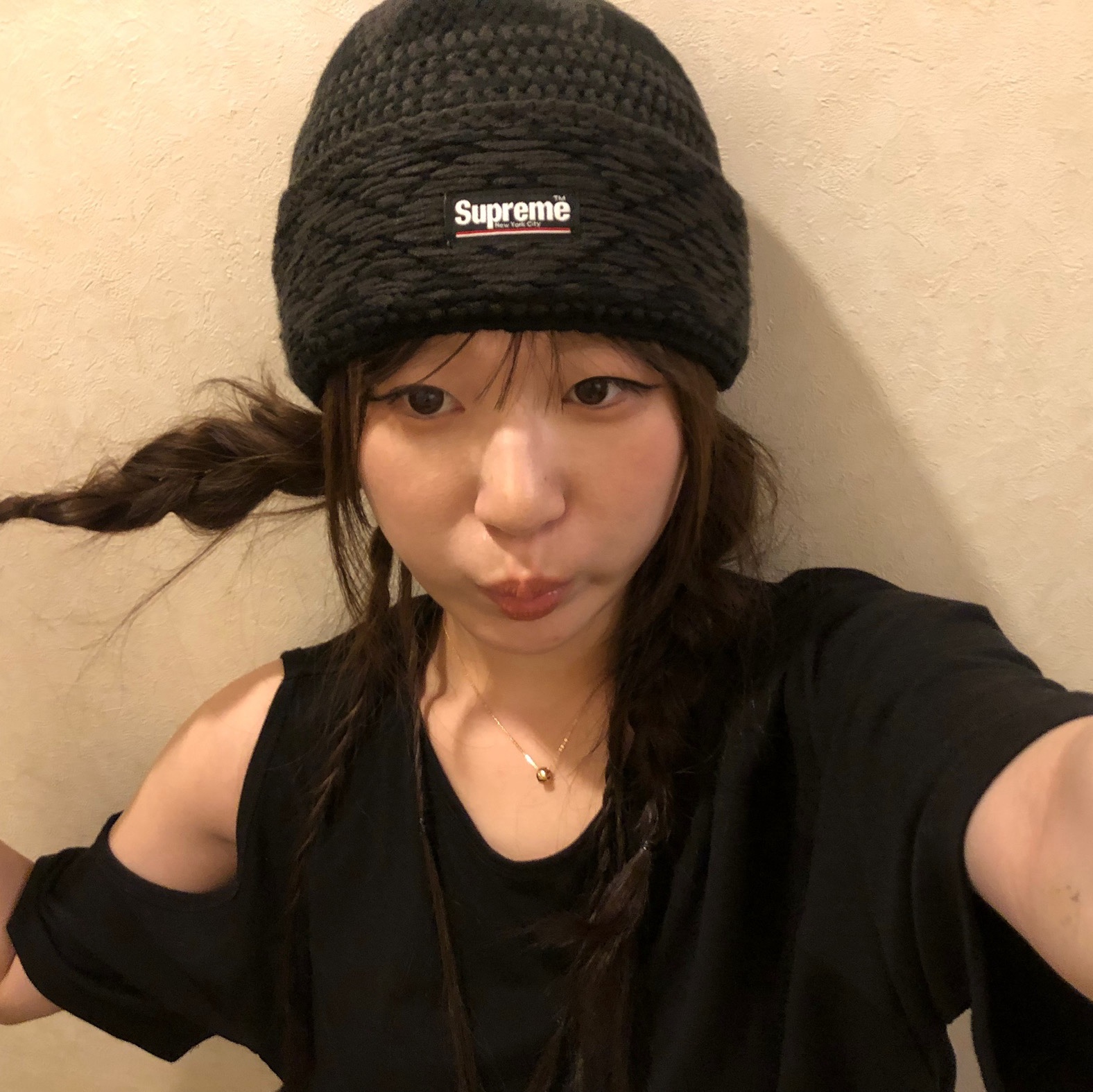 Supreme Diamond Beanie Black - 25FW 착용 스타일 - 1