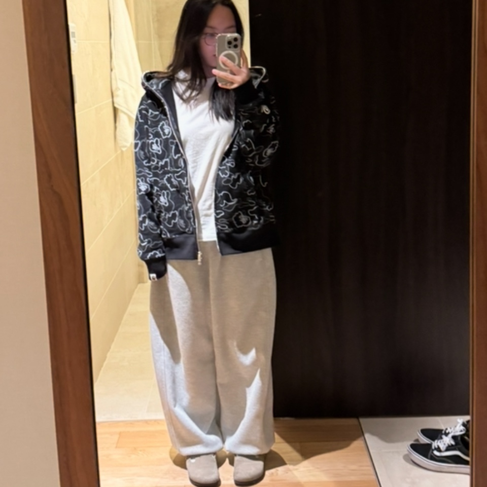 Chrome Hearts Classic Horseshoe Logo Long Sleeve T-Shirt White, Birkenstock Boston Soft Footbed Taupe - Narrow 착용 스타일 - 3