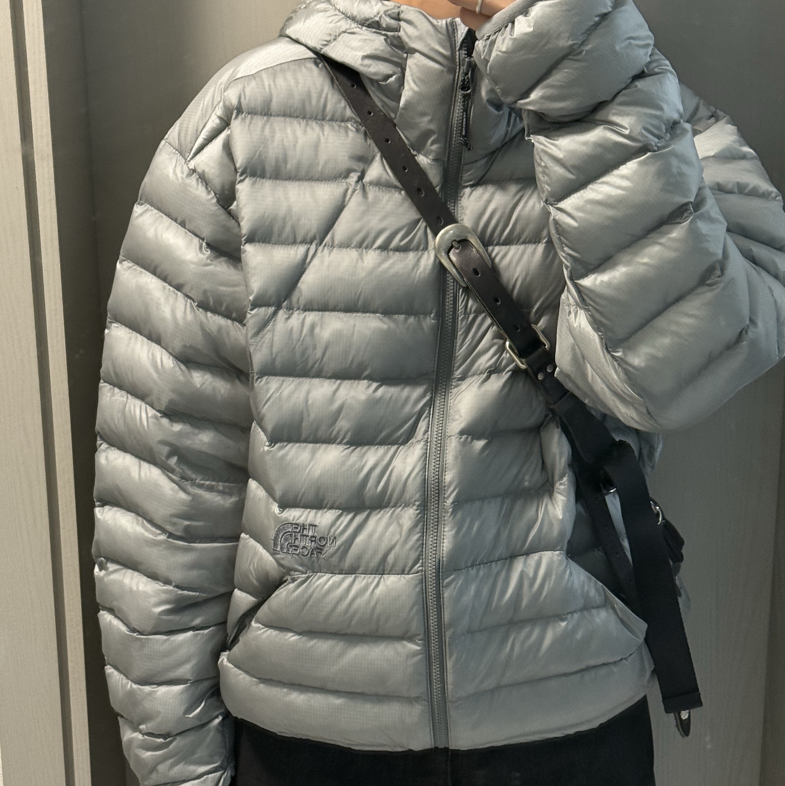 The North Face Ventus On Jacket Silver 착용 스타일 - 2