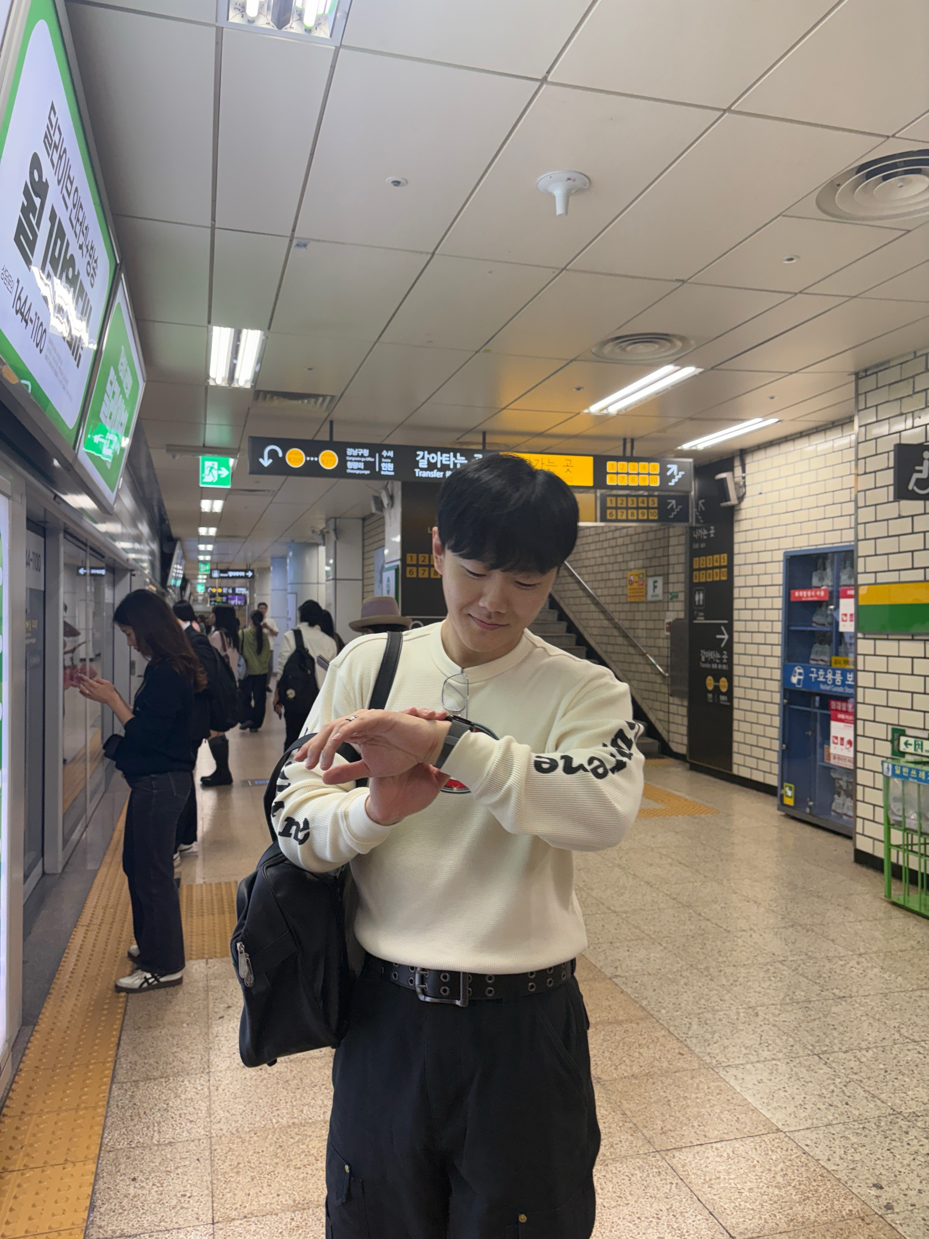 Thug Club Back T-Shirt Slim Black, Supreme x Dickies Flannel Lined Cargo Pant Black - 24FW 착용 스타일 - 2