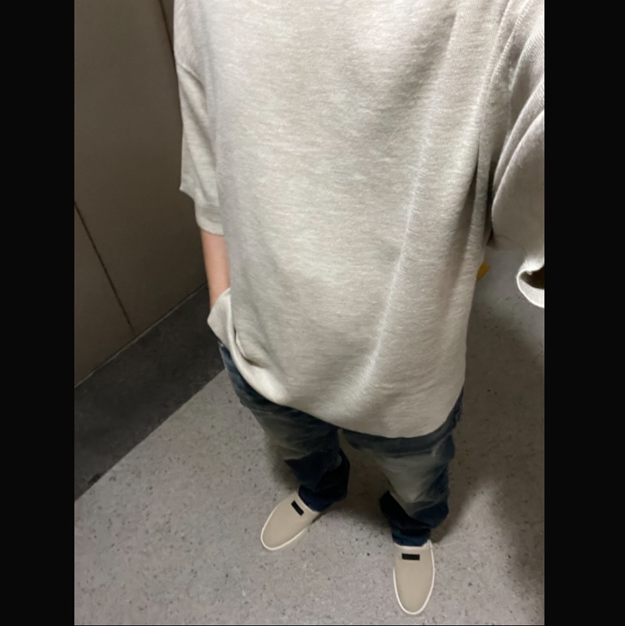 Fear of God Canvas Espadrille Latte, Essentials Merino Short Sleeve Sweater Heather Stone - 25SS 착용 스타일