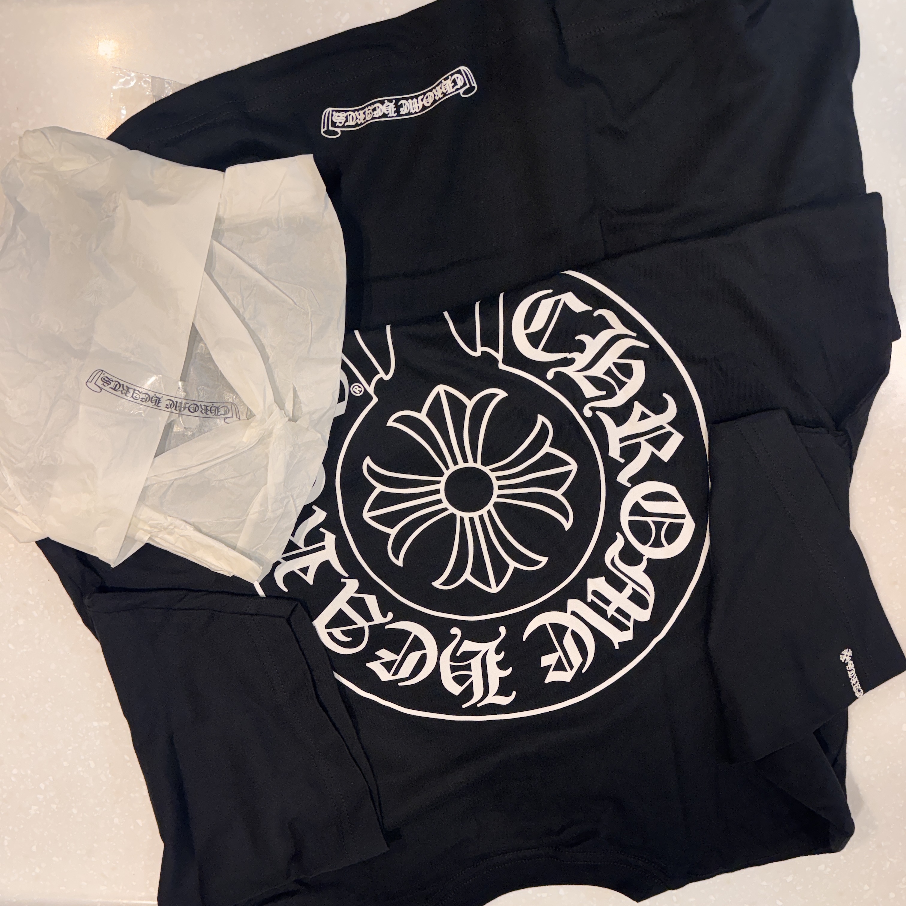 Chrome Hearts Horseshoe Logo Pocket T-Shirt Black 착용 스타일