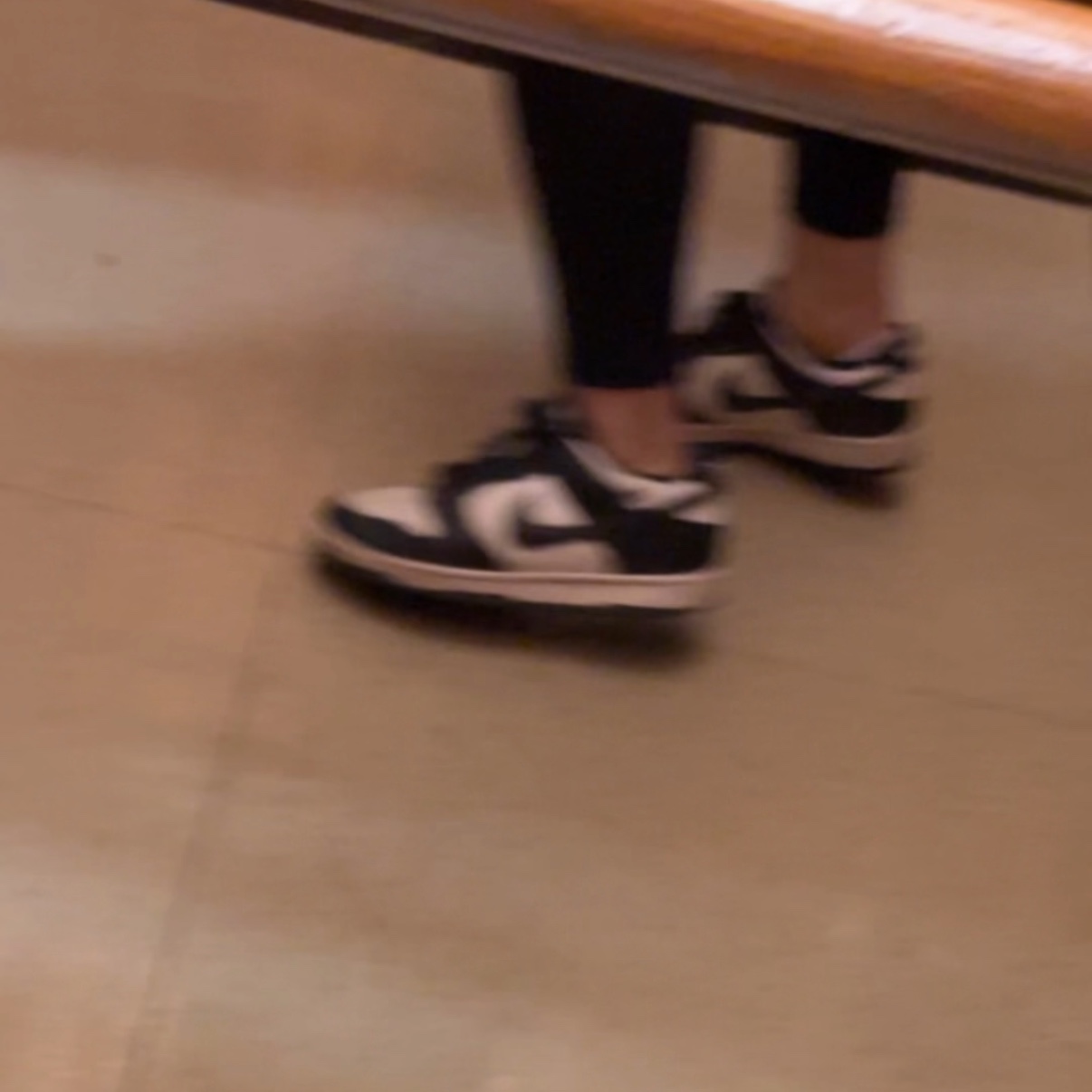 (W) Nike Dunk Low Black 착용 스타일