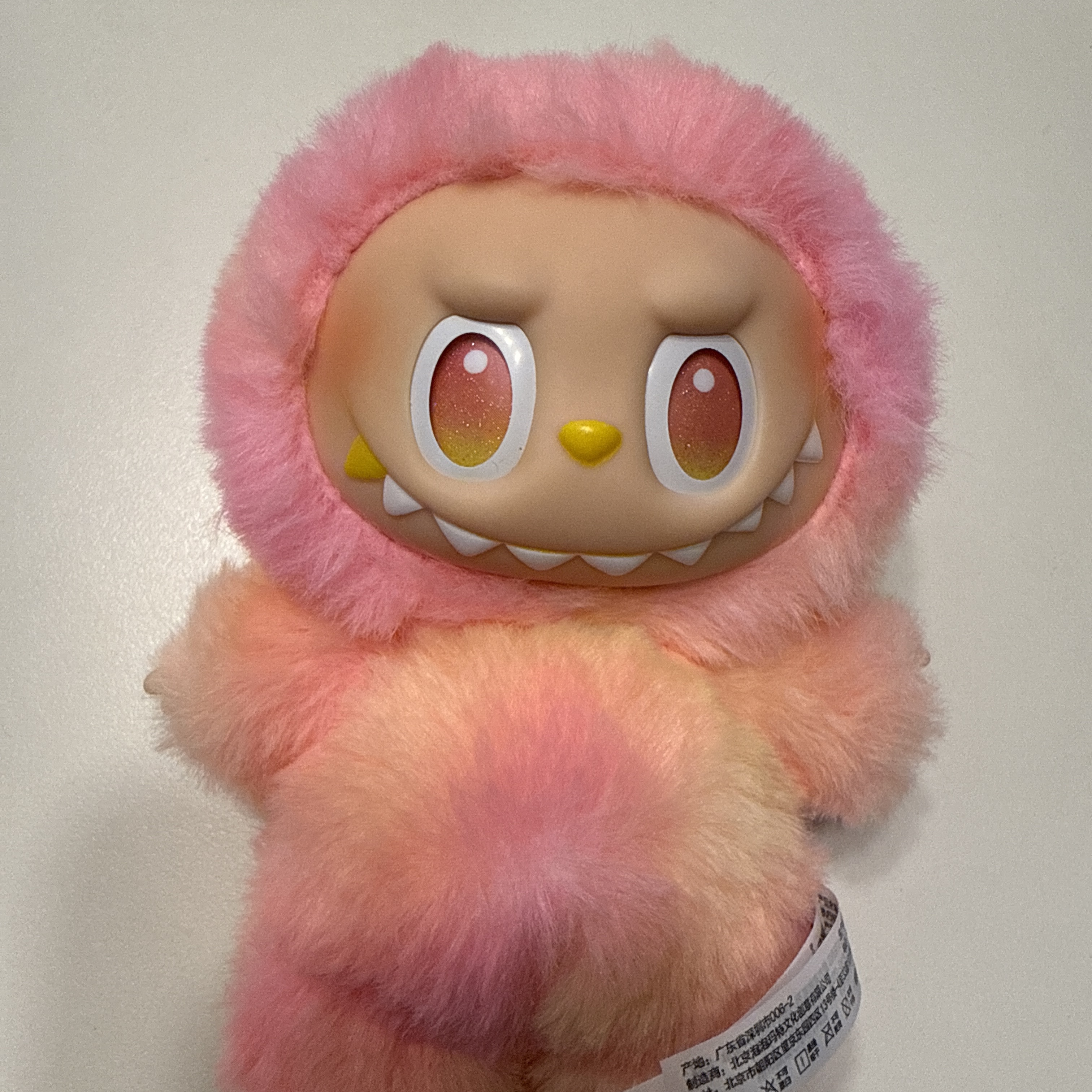 Pop Mart Labubu The Monsters Highlight Series Sealed Case (Bundle of 2/1 Blind Box) 착용 스타일