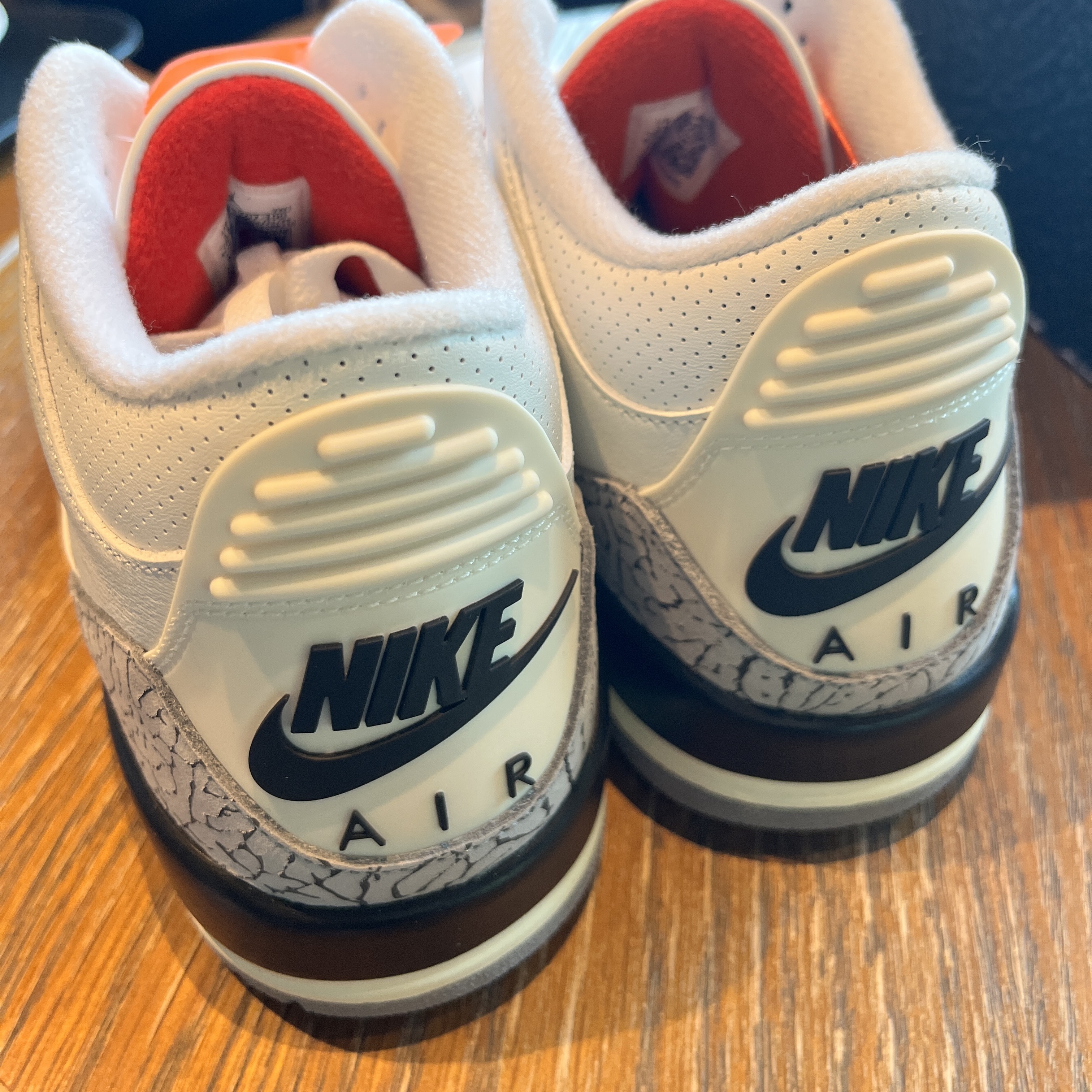 Jordan 3 Retro White Cement Reimagined 착용 스타일 - 3