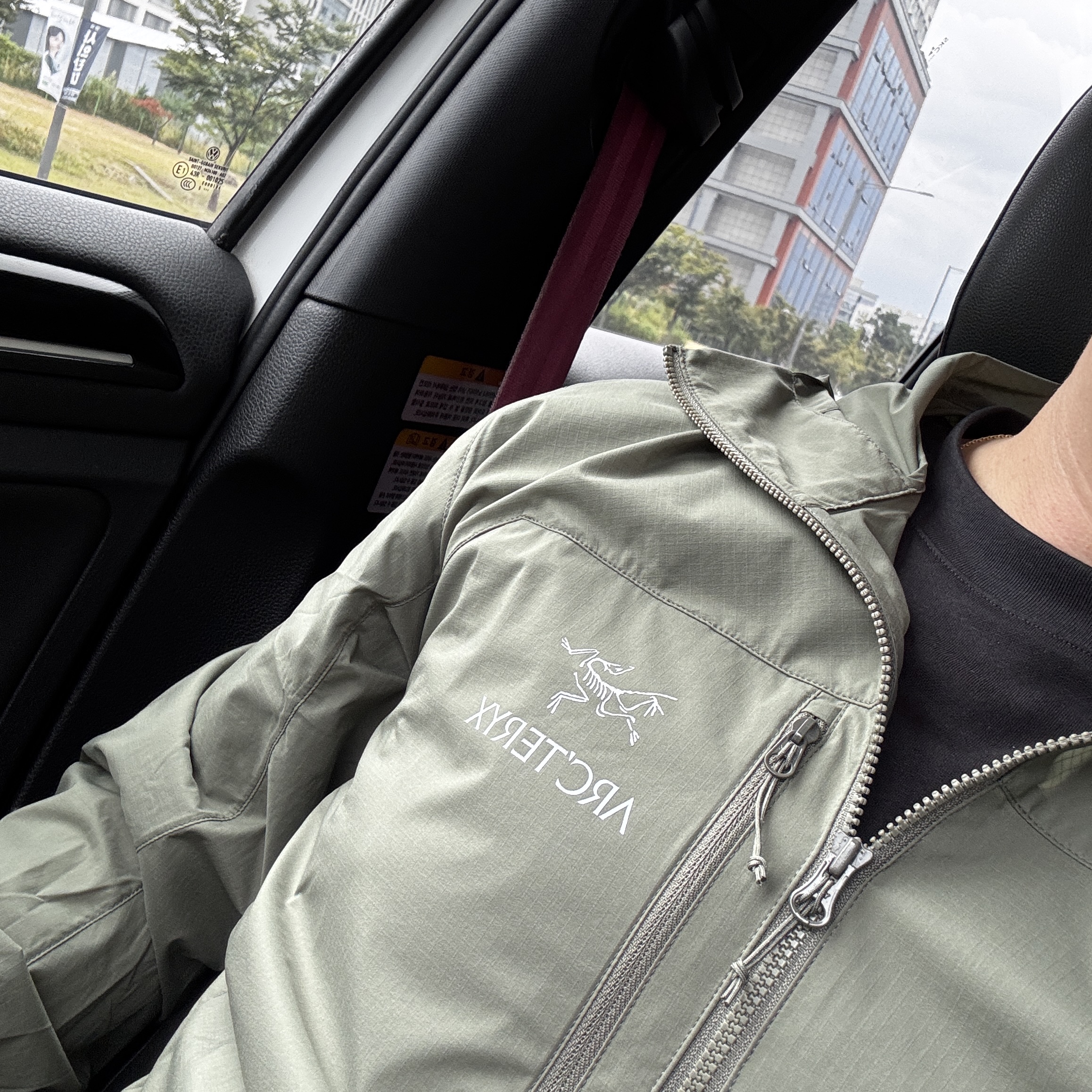 Arc'teryx Squamish Hoody Forage 착용 스타일 - 1