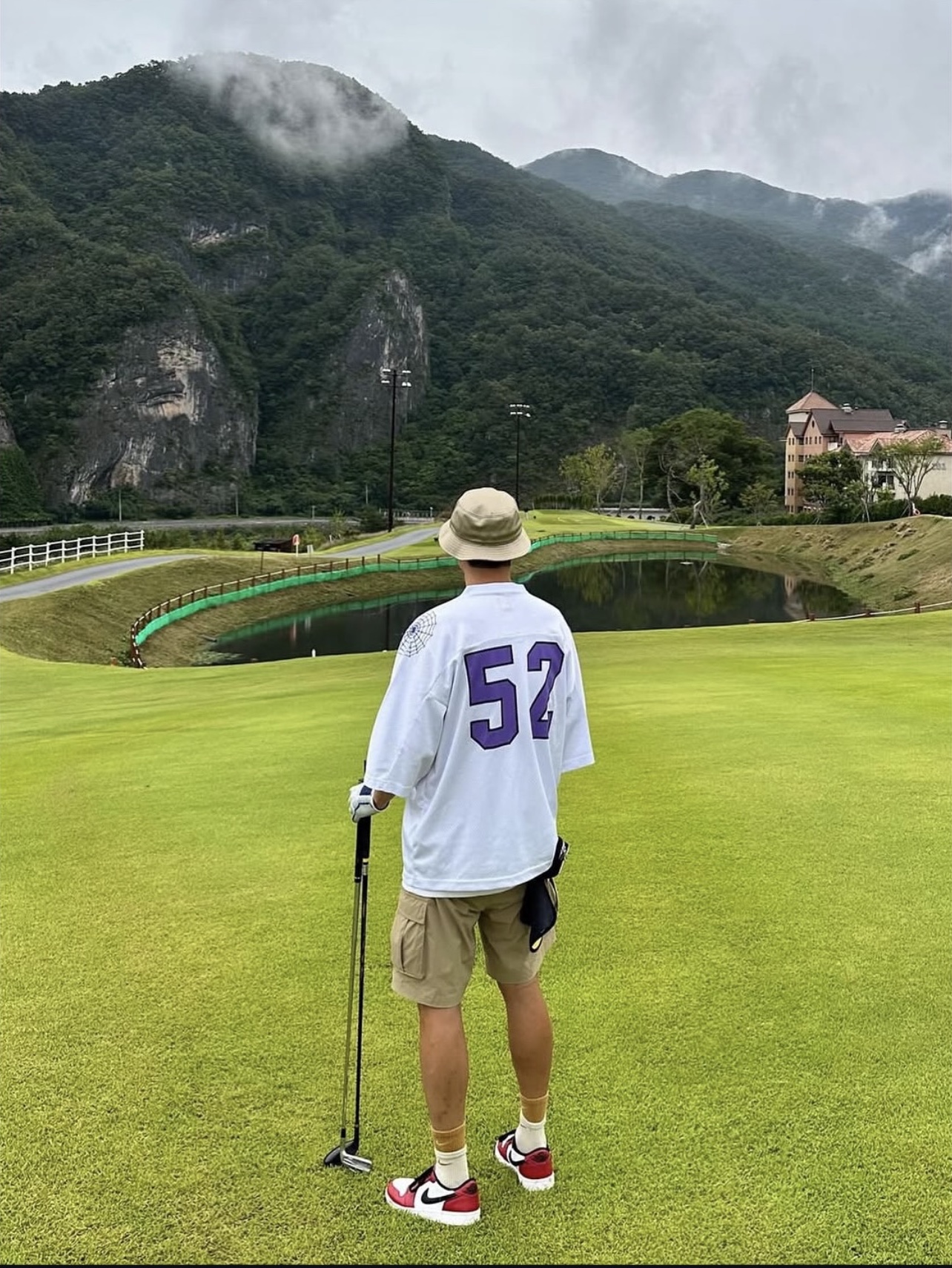 Jordan 1 Low Golf Chicago 착용 스타일 - 1