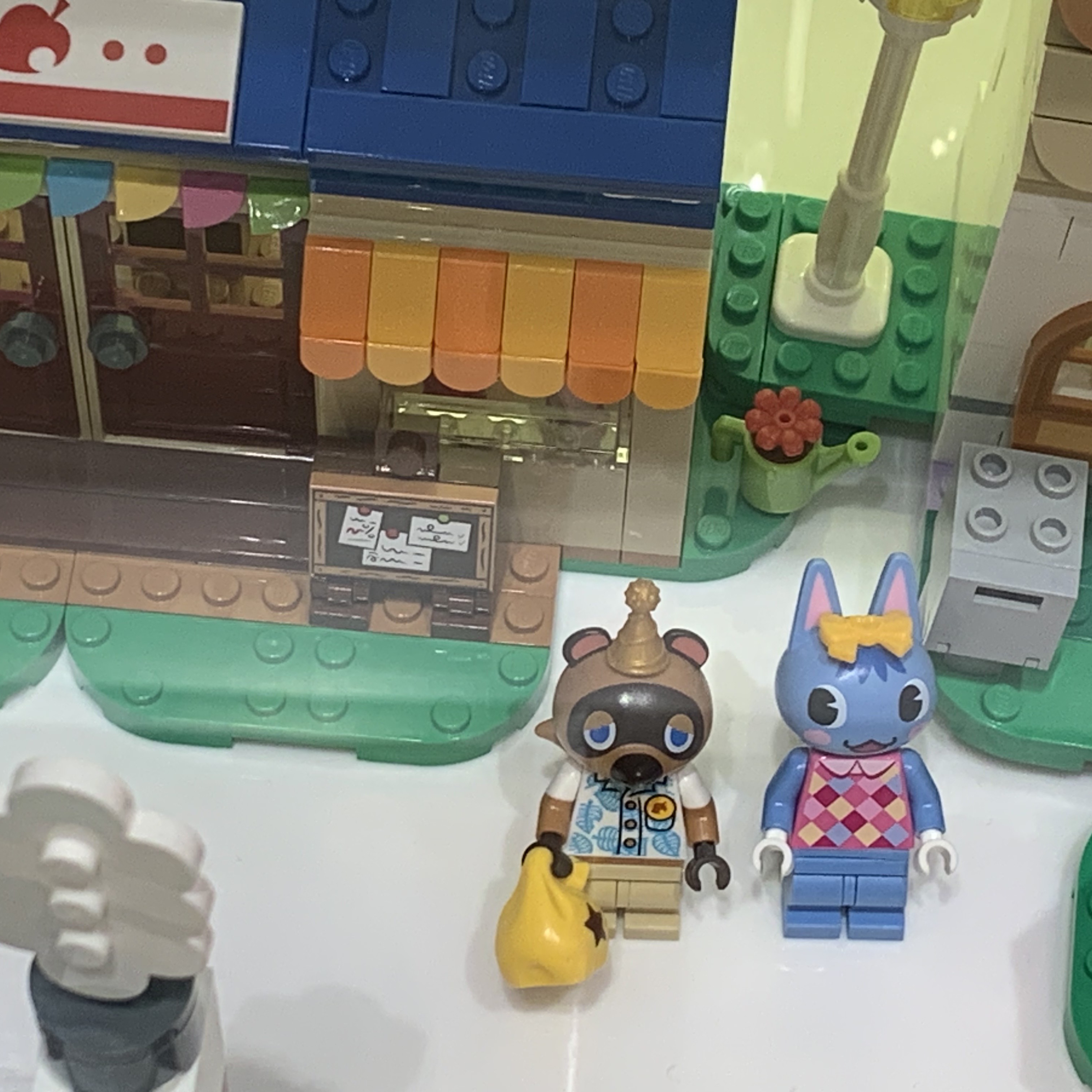 Lego Animal Crossing Nook’s Cranny & Rosie’s House 착용 스타일