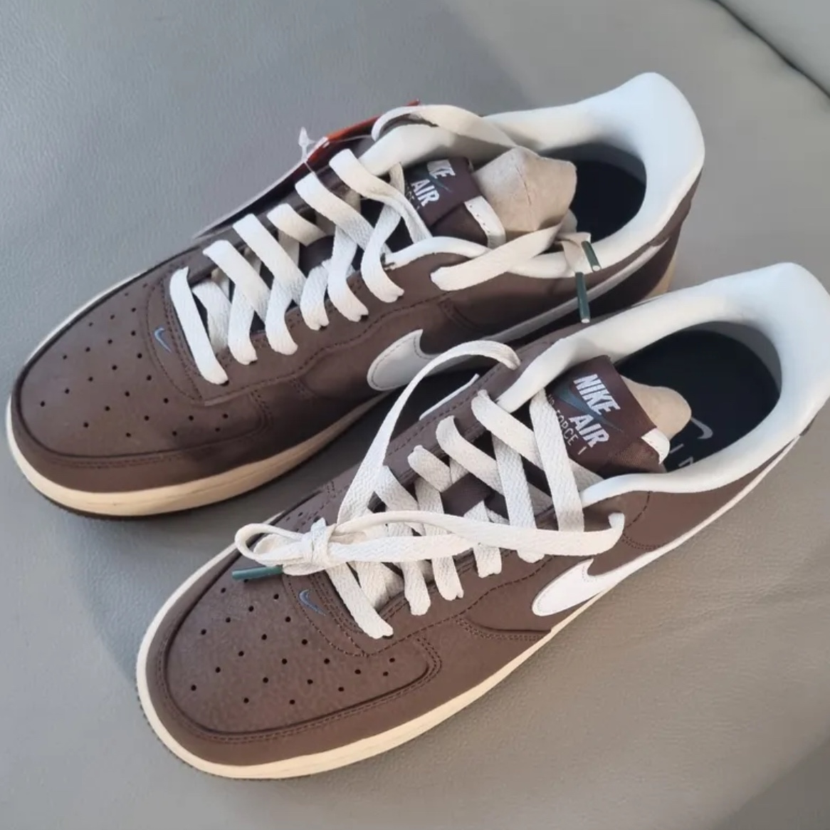 Nike Air Force 1 '07 Cacao Wow Coconut Milk 착용 스타일