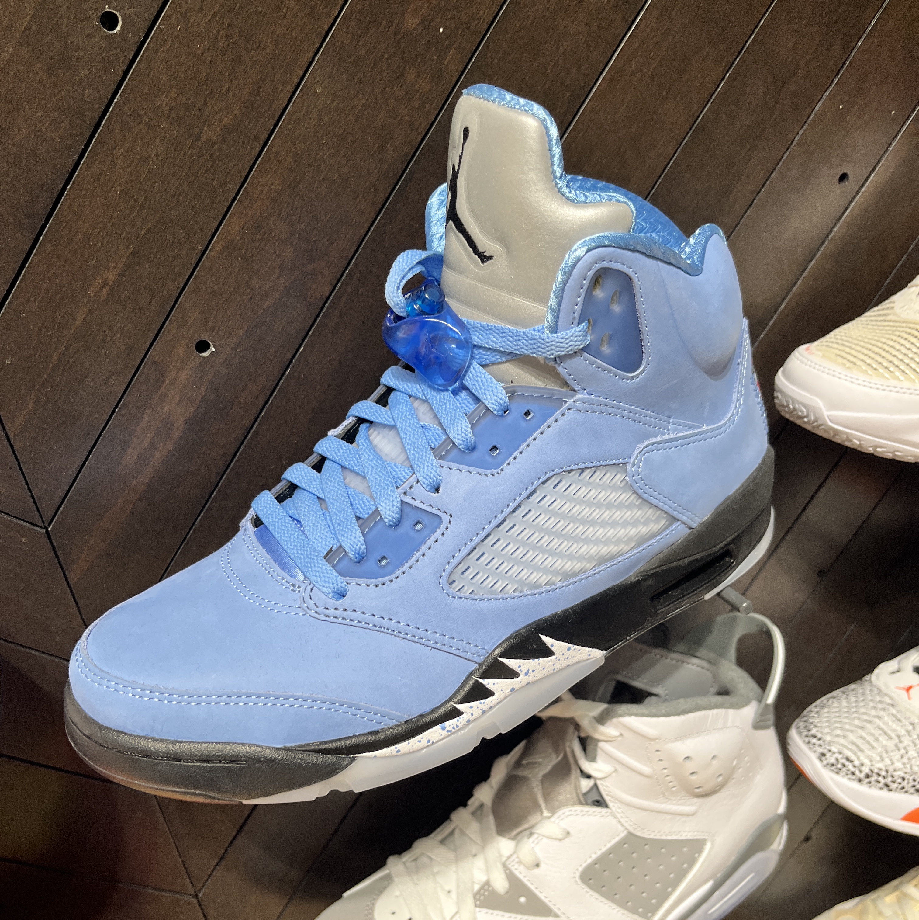 Jordan 5 Retro University Blue 착용 스타일