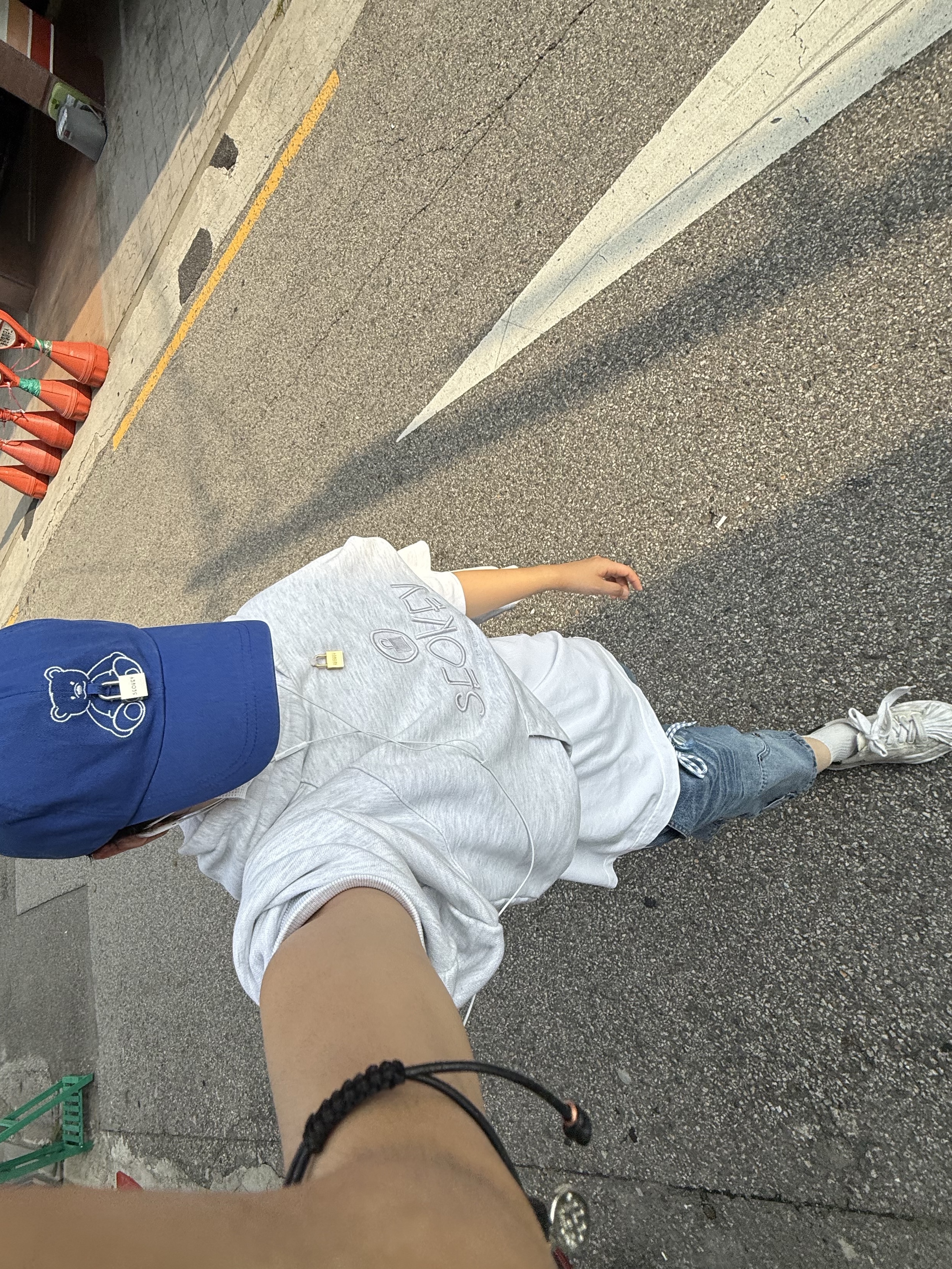 Maison Mihara Yasuhiro Blakey OG Sole Canvas Low-top Sneakers White, Bandai Tamagotchi Original Angel Sky 착용 스타일