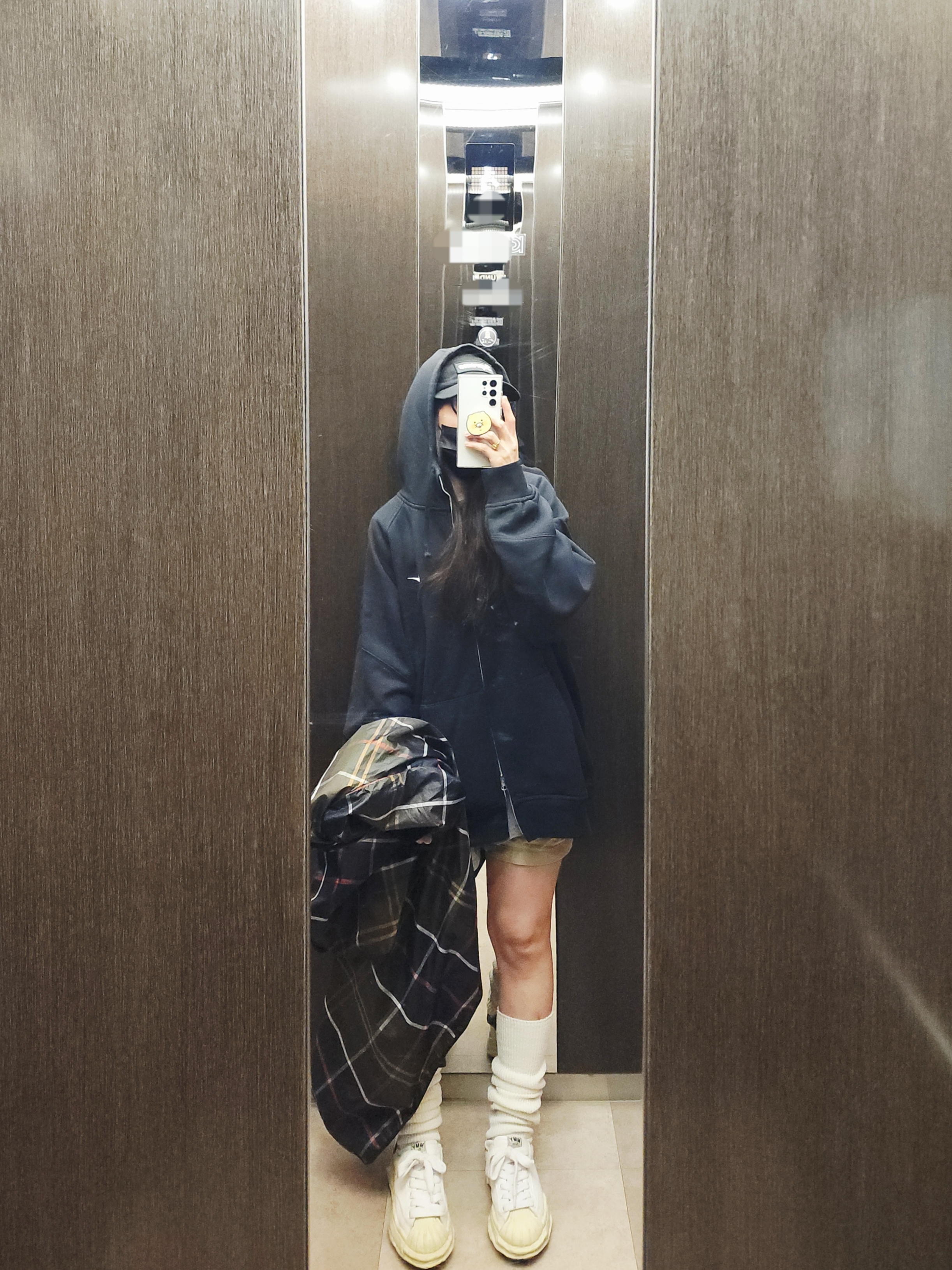 Supreme x Nike Zip Up Hooded Sweatshirt Black - 25SS, Supreme Military Camp Cap Black - 22FW 착용 스타일