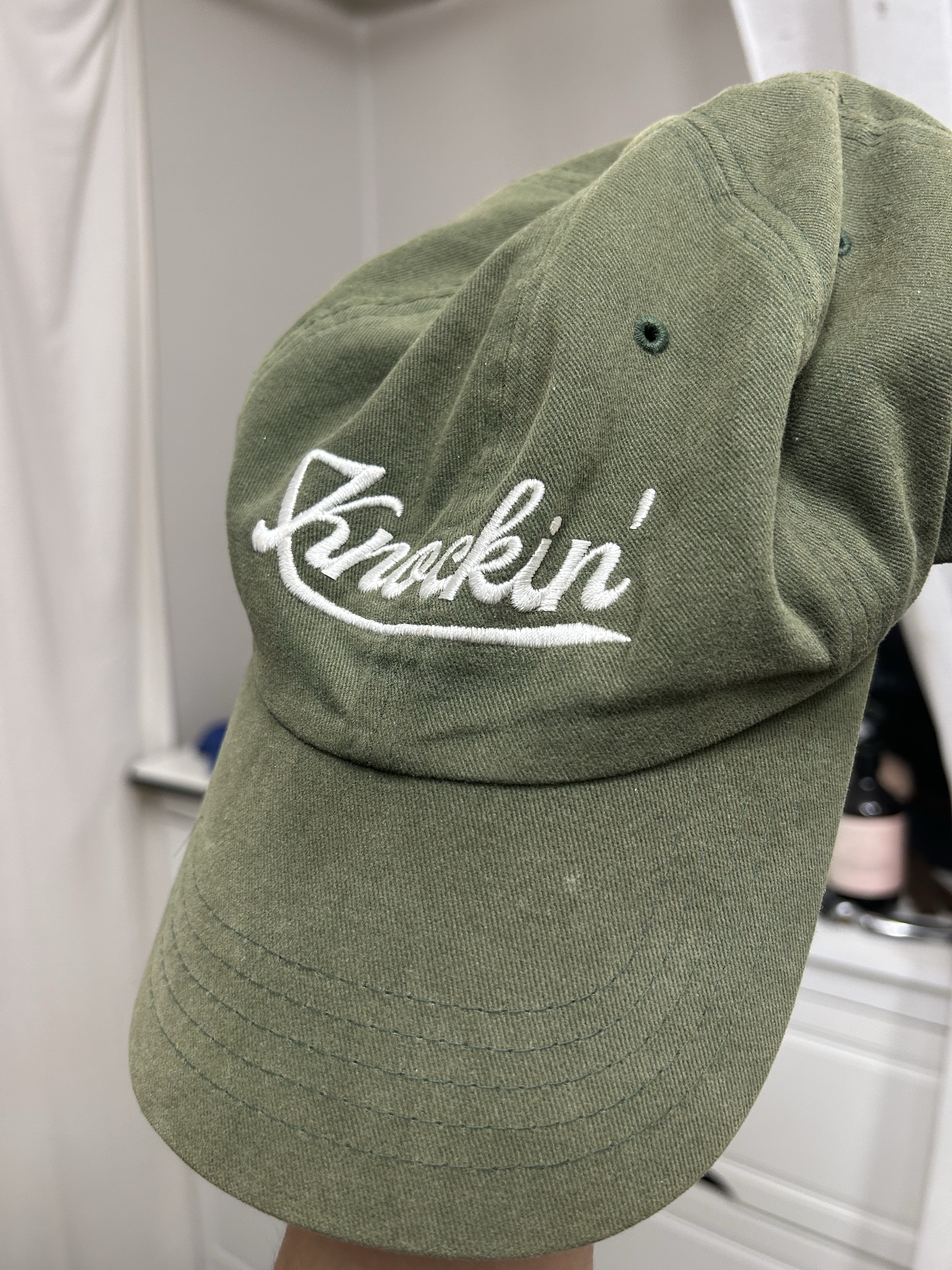 Ogarp Knockin Logo B.B Cap Green 착용 스타일