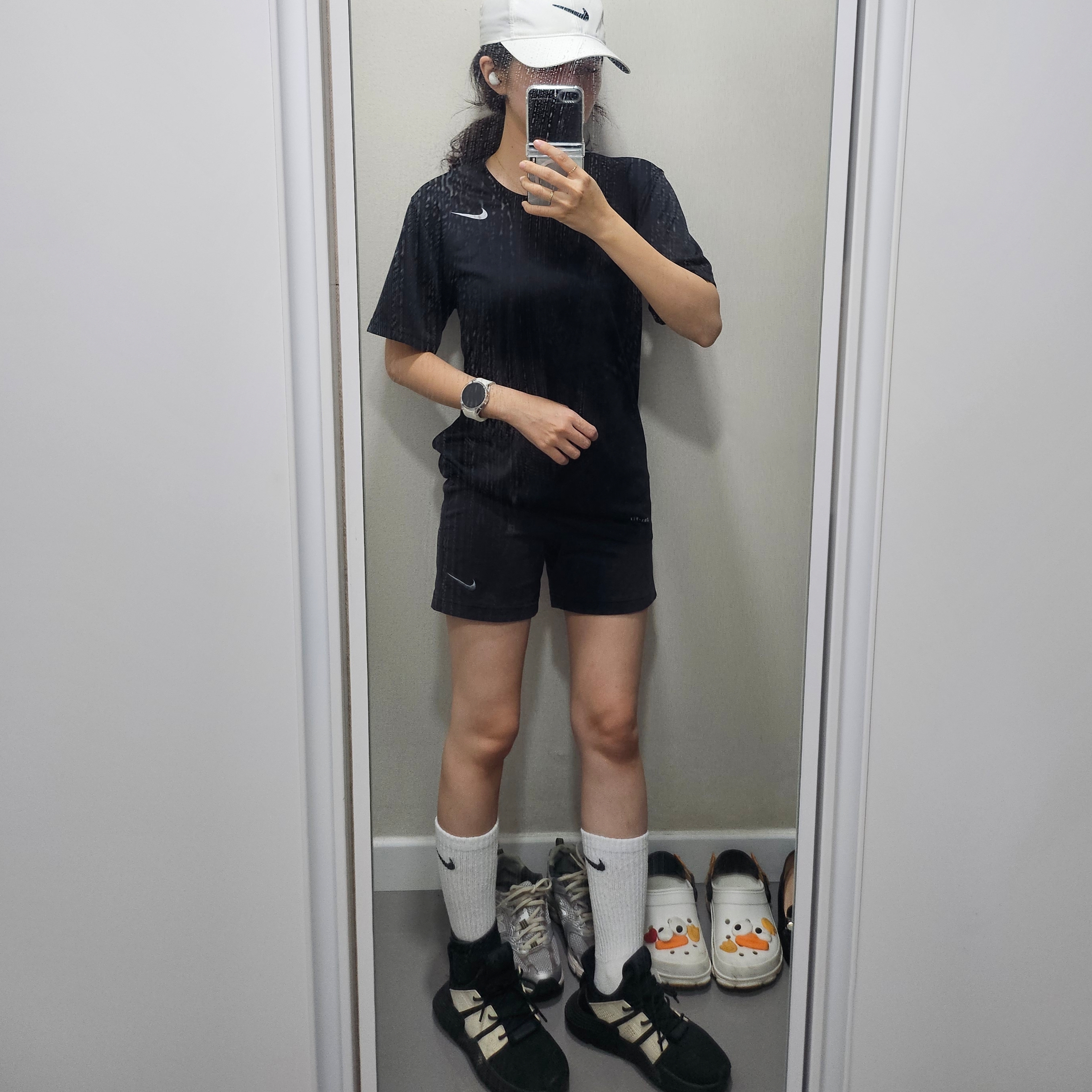 Nike Legacy 91 Tech Cap White, Nike Everyday Cushioned Training Crew Socks White (3 Pack/Korean Ver.) 착용 스타일