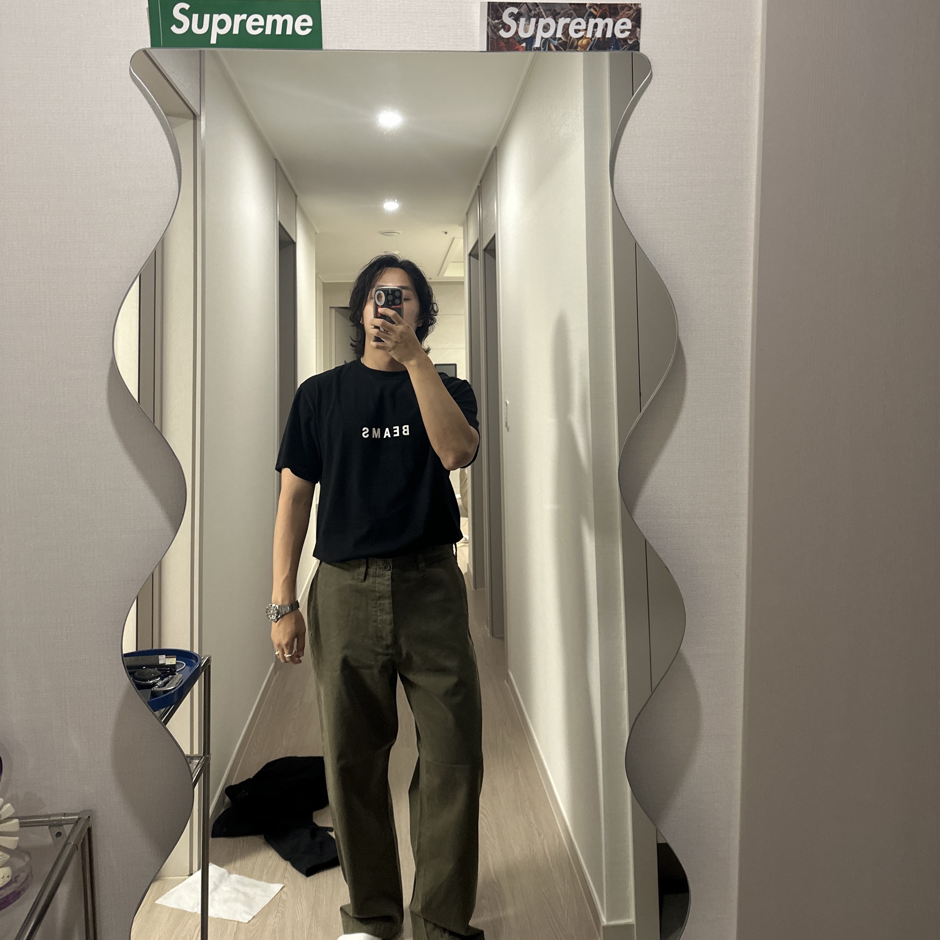 Supreme Chino Pants Olive - 25FW 착용 스타일 - 2