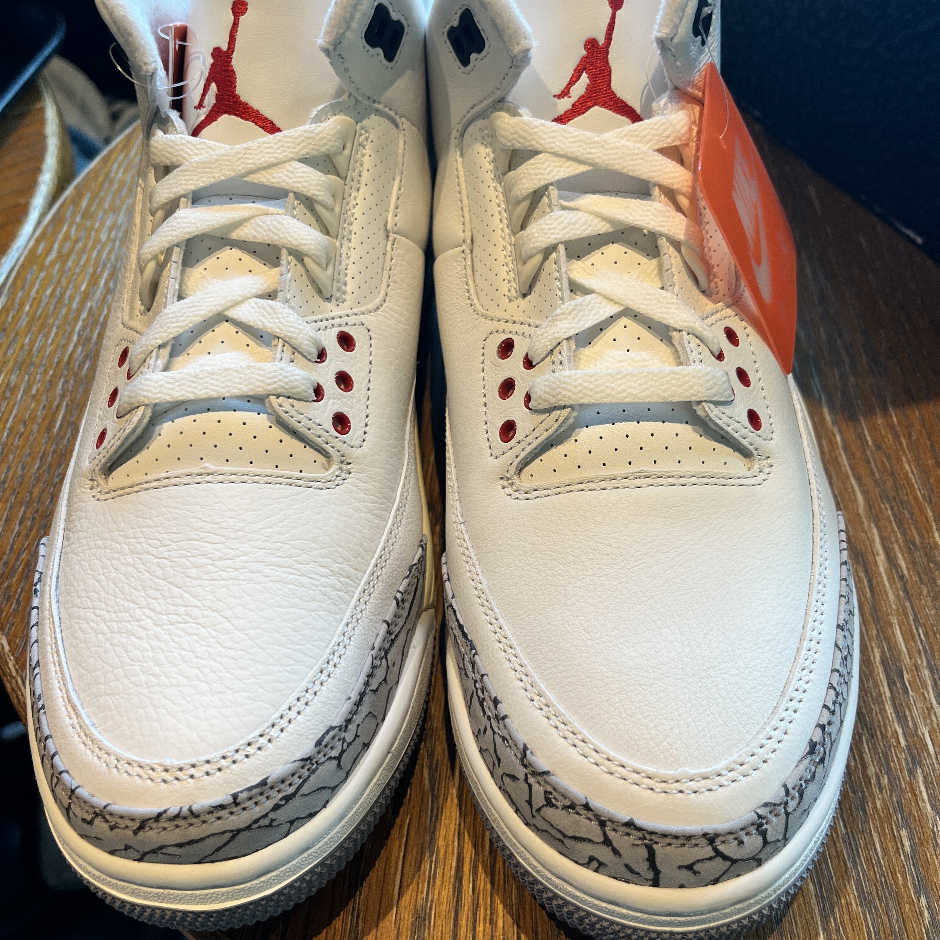 Jordan 3 Retro White Cement Reimagined 착용 스타일 - 2