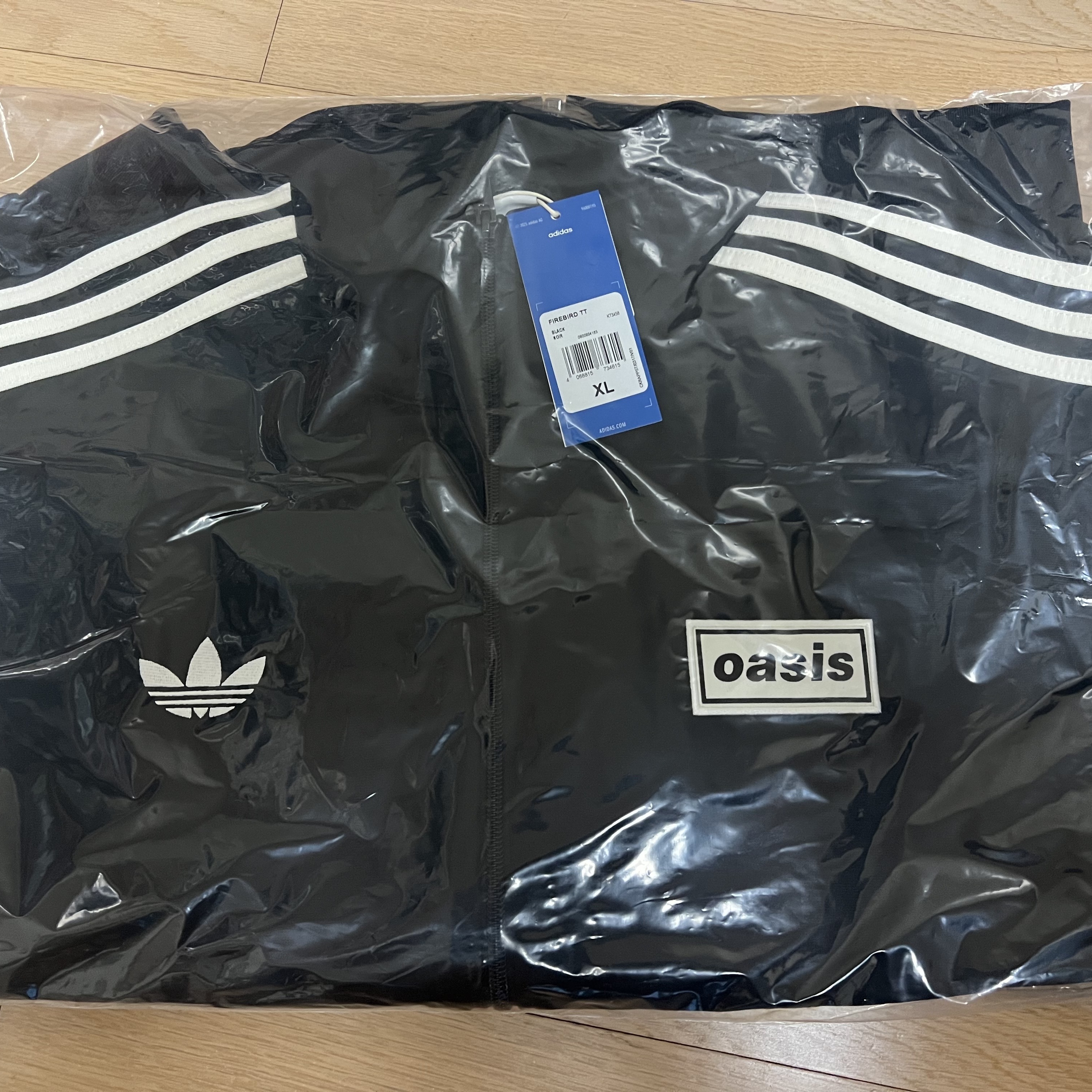 Adidas x Oasis Tour Firebird Track Top Black - KR Sizing 착용 스타일