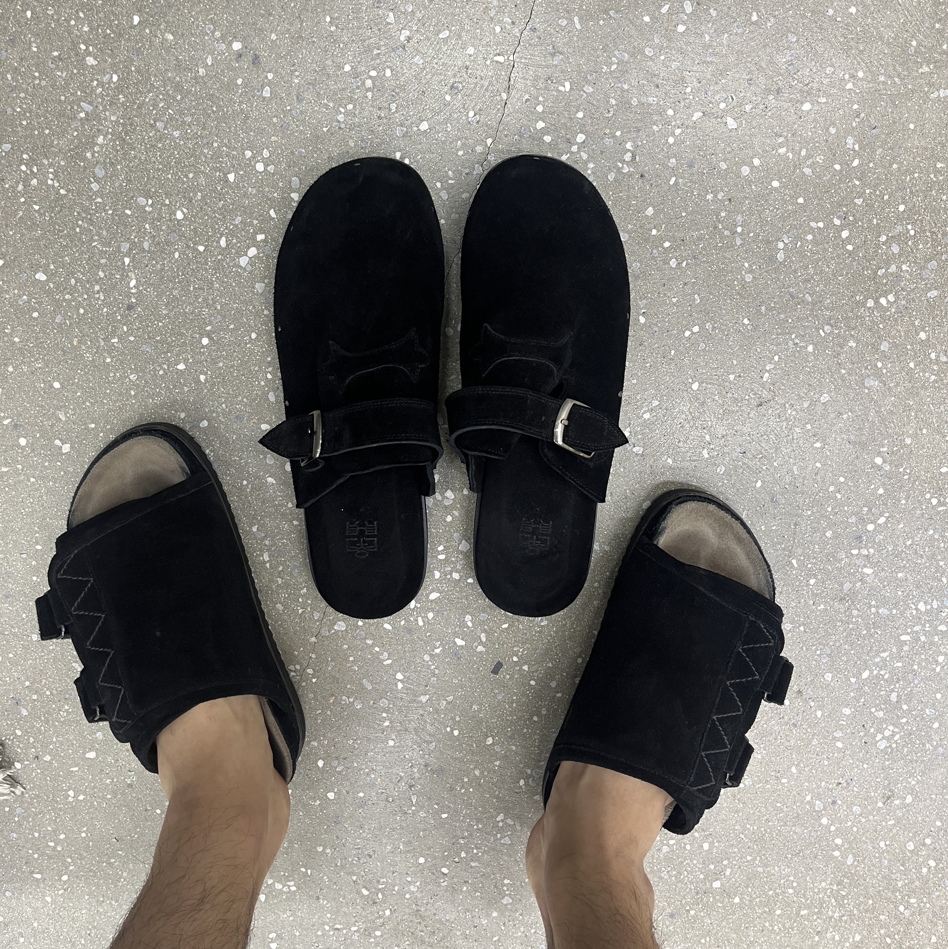 [프리오더] Polyteru 1011 Rivet Mule Black, [프리오더] Polyteru 1011 Ethnic Jumbo Slippers Black 착용 스타일