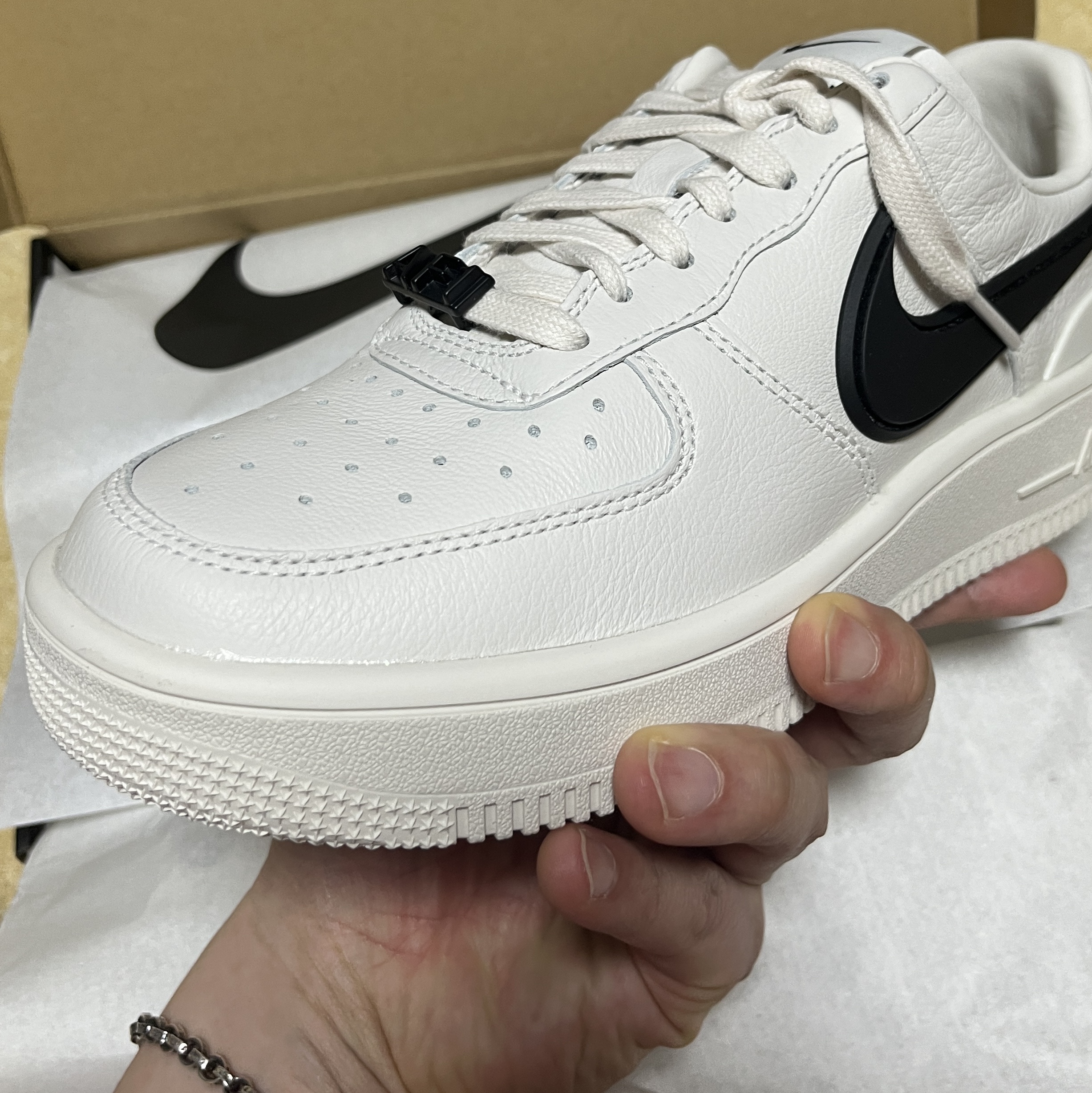 Nike x Ambush Air Force 1 Low SP Phantom 착용 스타일 - 3
