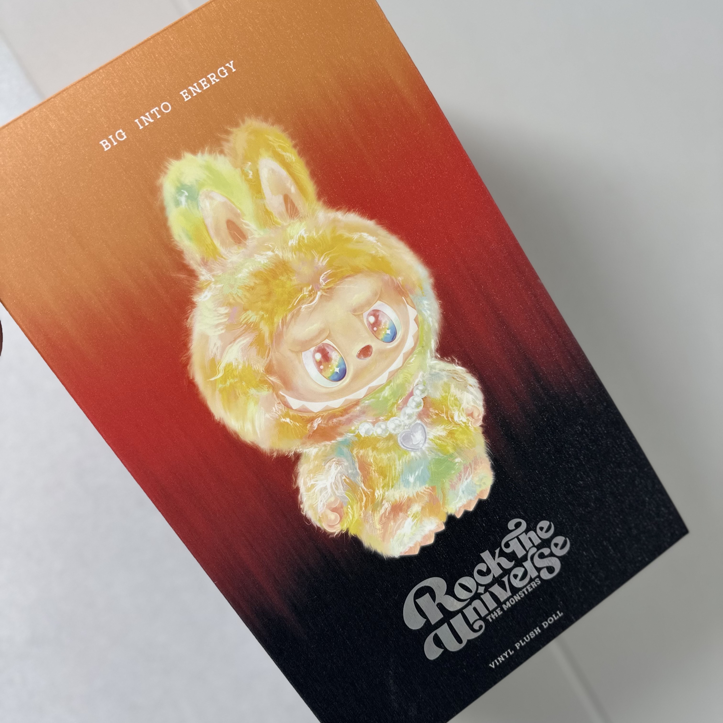 Pop Mart Labubu The Monsters Big Into Energy Series-Rock The Universe Vinyl Plush Doll 착용 스타일 - 2