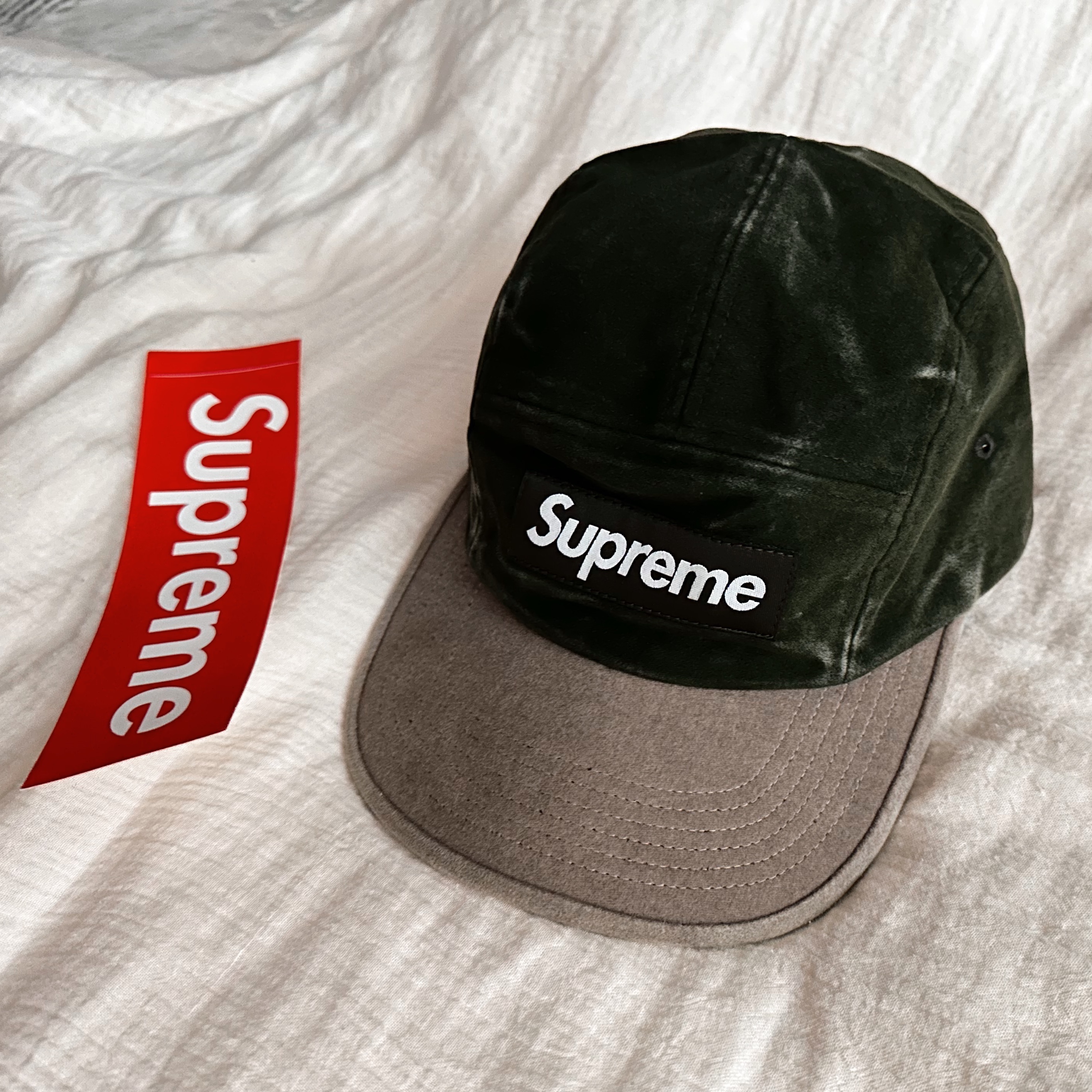 Supreme 2-Tone Moleskin Camp Cap Dark Olive - 25FW 착용 스타일 - 1