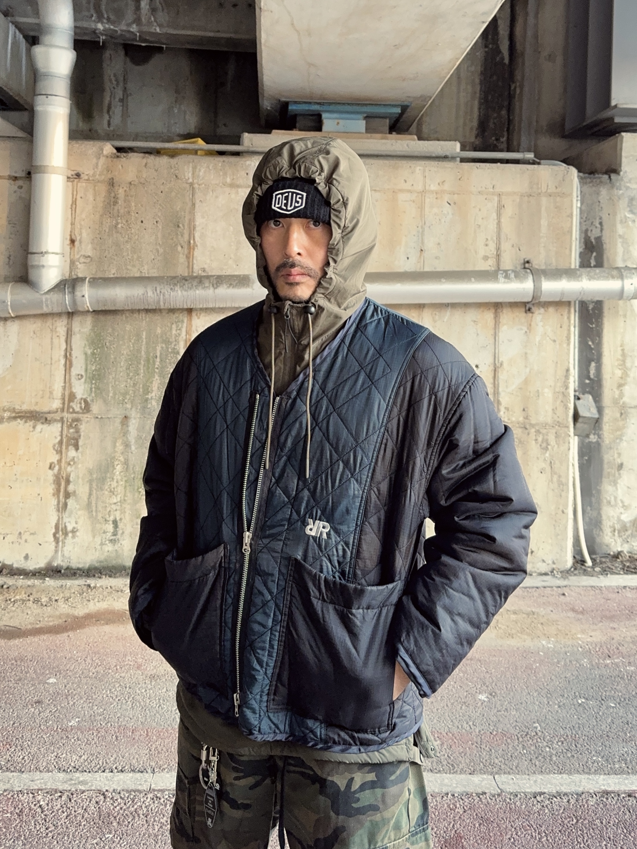 Deus Ex Machina Shield Beanie Black 착용 스타일 - 4