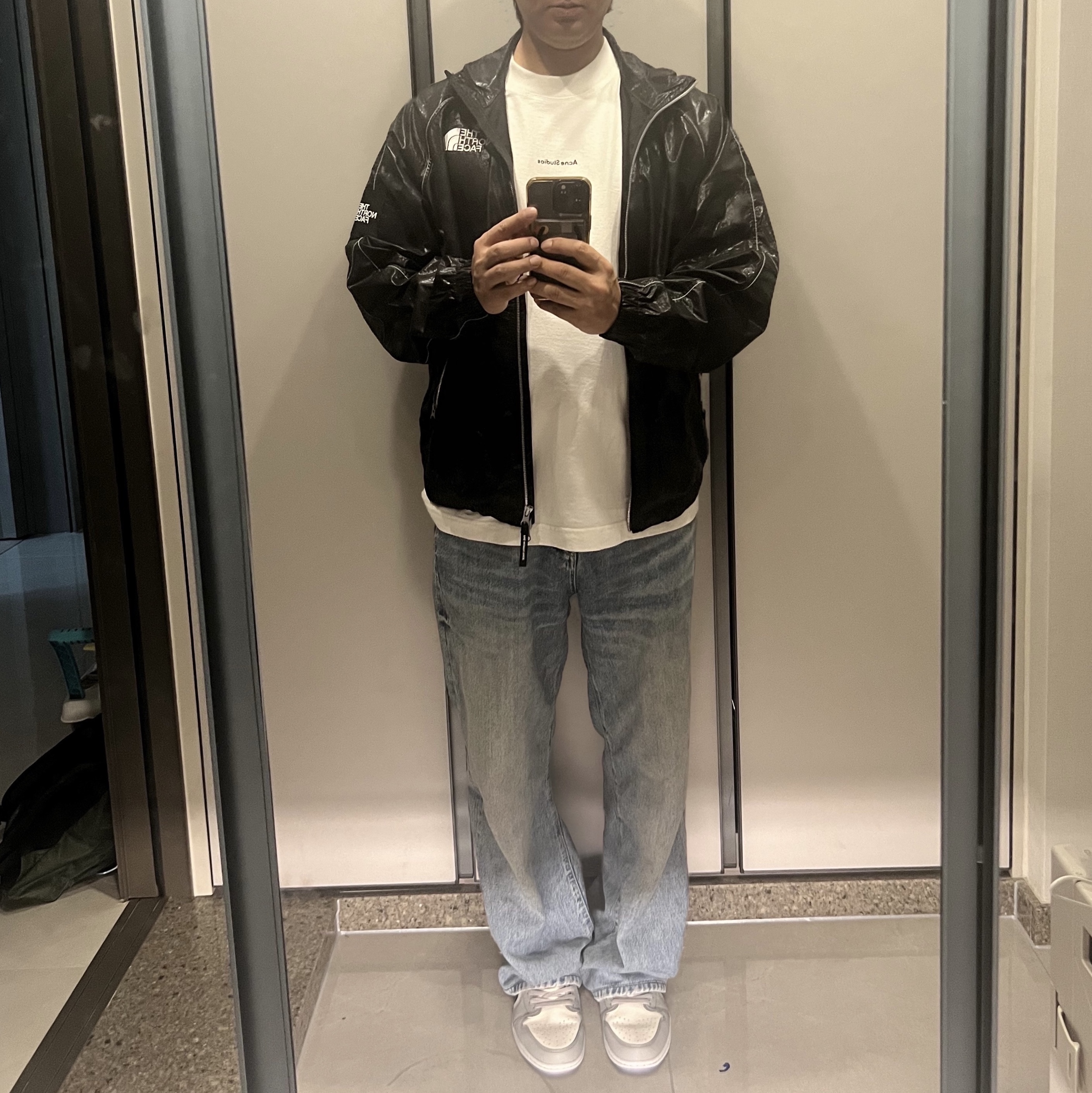 The North Face White Label Novelty Olema Jacket Black, Jordan 1 x Dior Low OG 착용 스타일 - 2