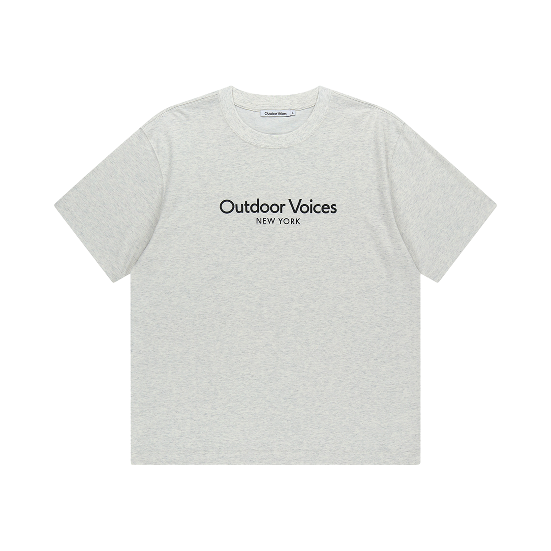 아웃도어보이스 에어코어프로 클래식 로고 엔와이 티 오트밀(Outdoor Voices Aircorepro™ Classic Logo Ny Tee Oatmeal)