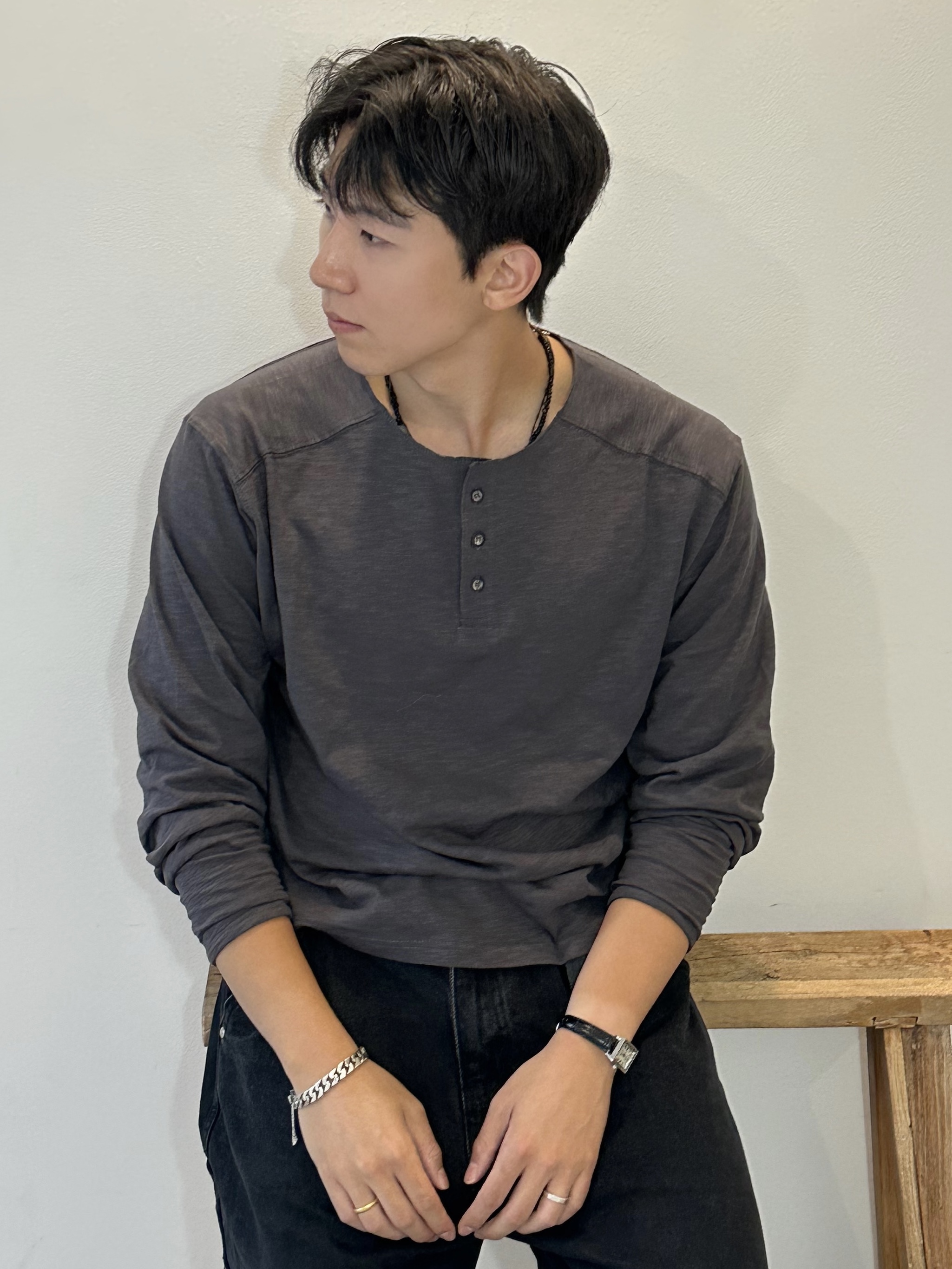 Casio LTP-V007L-7B1 착용 스타일