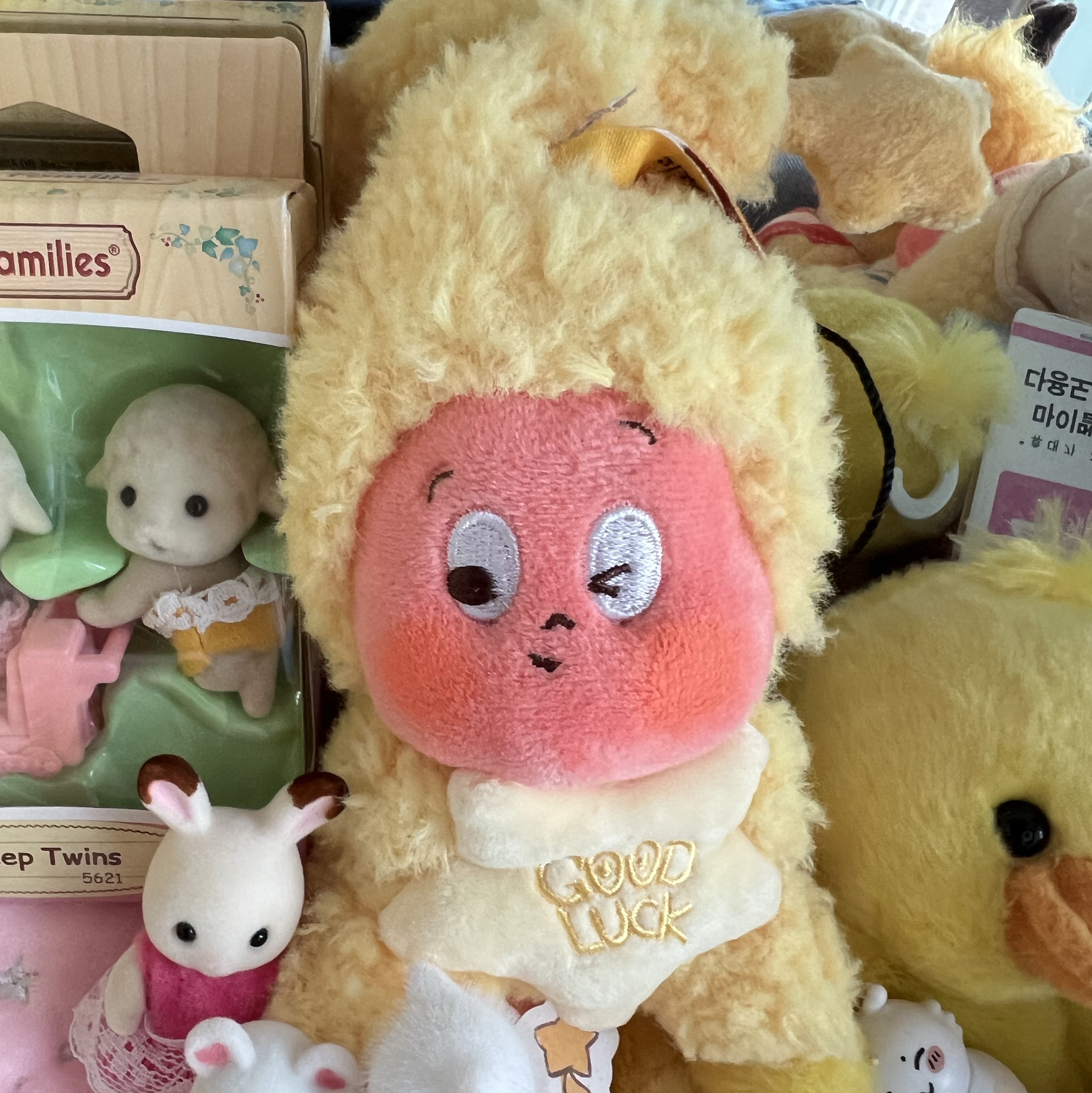 Pop Mart We Are Twinkle Twinkle Little Stars Series Plush Keyring Little Happiness (Opened Case) 착용 스타일