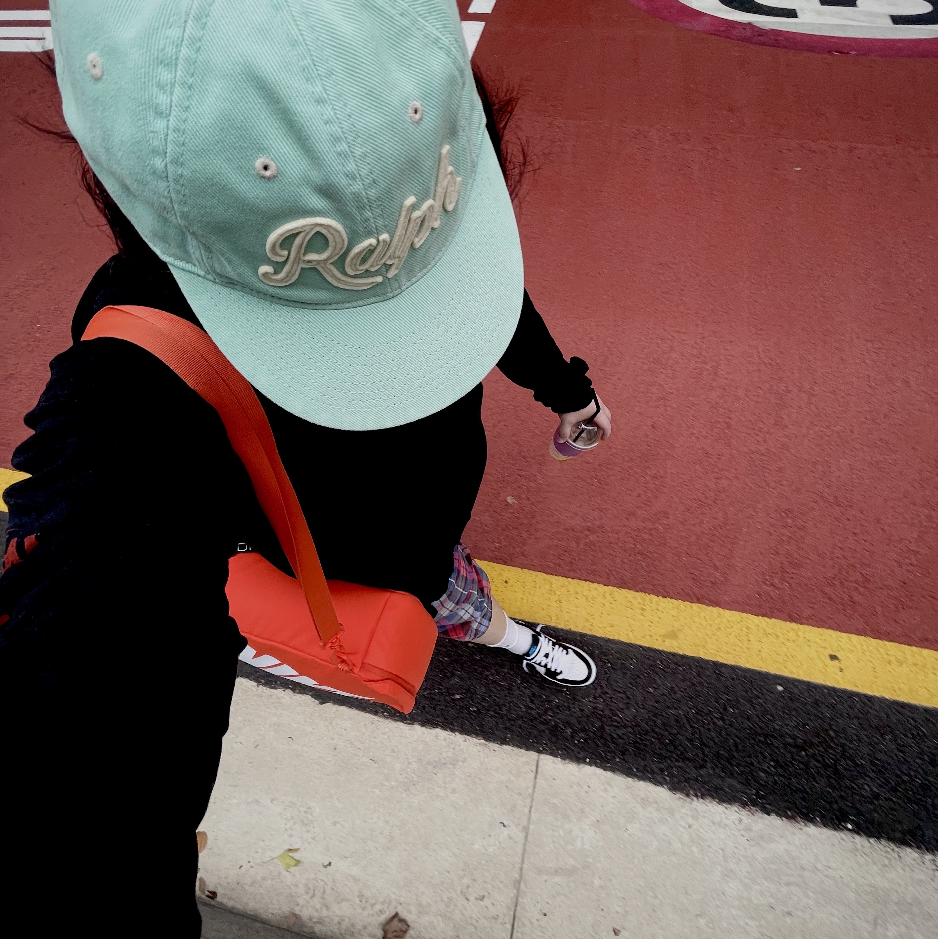Jordan 1 Retro Low OG Black and Dark Powder Blue 착용 스타일