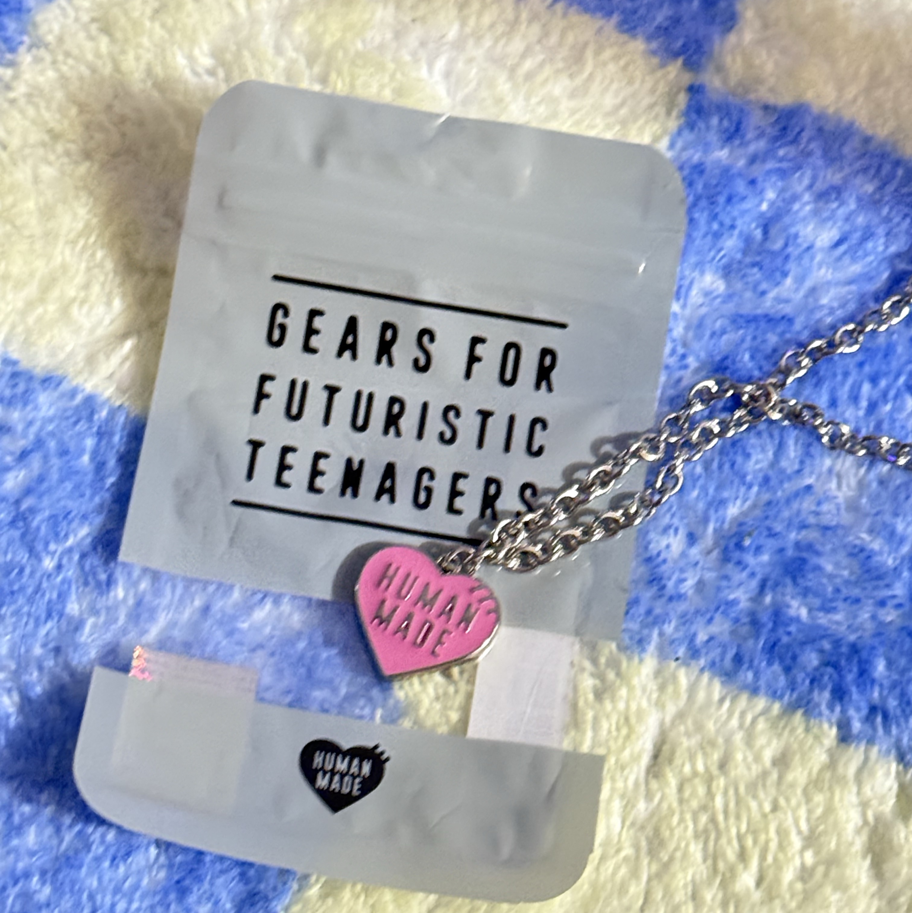 Human Made Heart Necklace Pink 착용 스타일 - 5