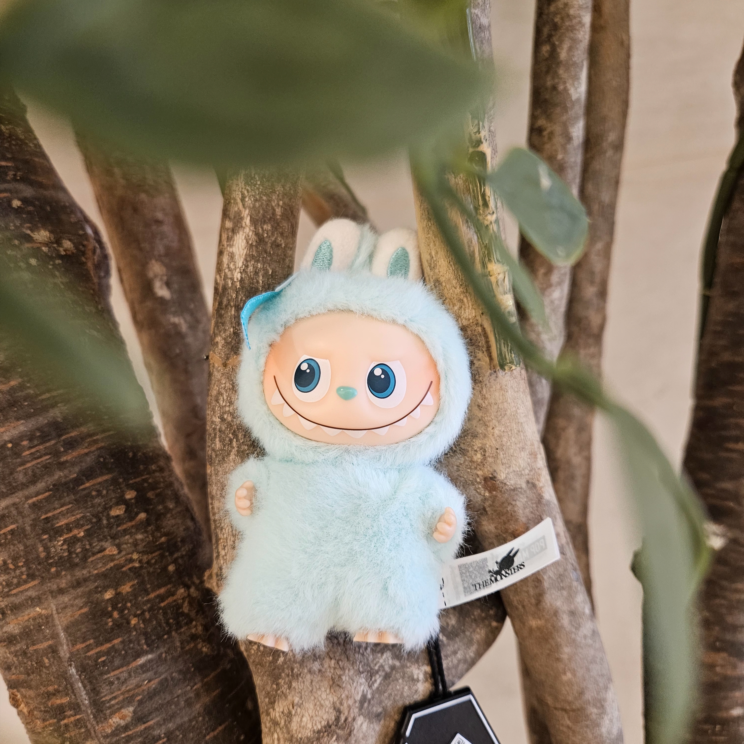 Pop Mart Labubu The Monsters Pin For Love Series Vinyl Plush Pendant (A-M) I (Opened Case) 착용 스타일 - 3