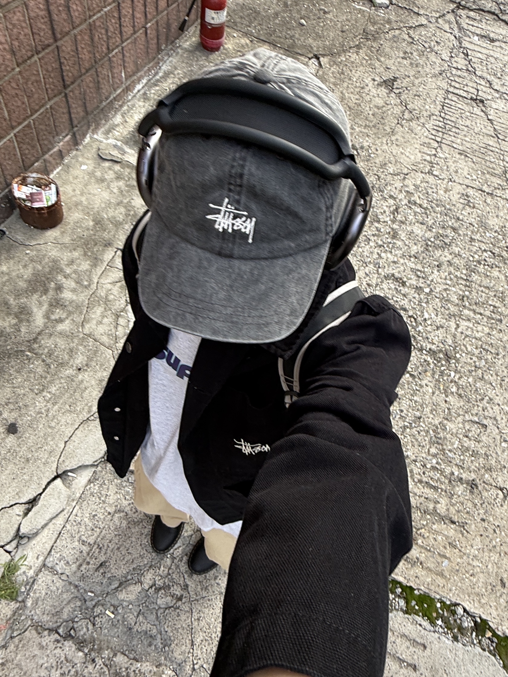Dr. Martens 1461 Ambassador Black, Supreme Pinline T-Shirt Ash Grey - 24SS 착용 스타일 - 3