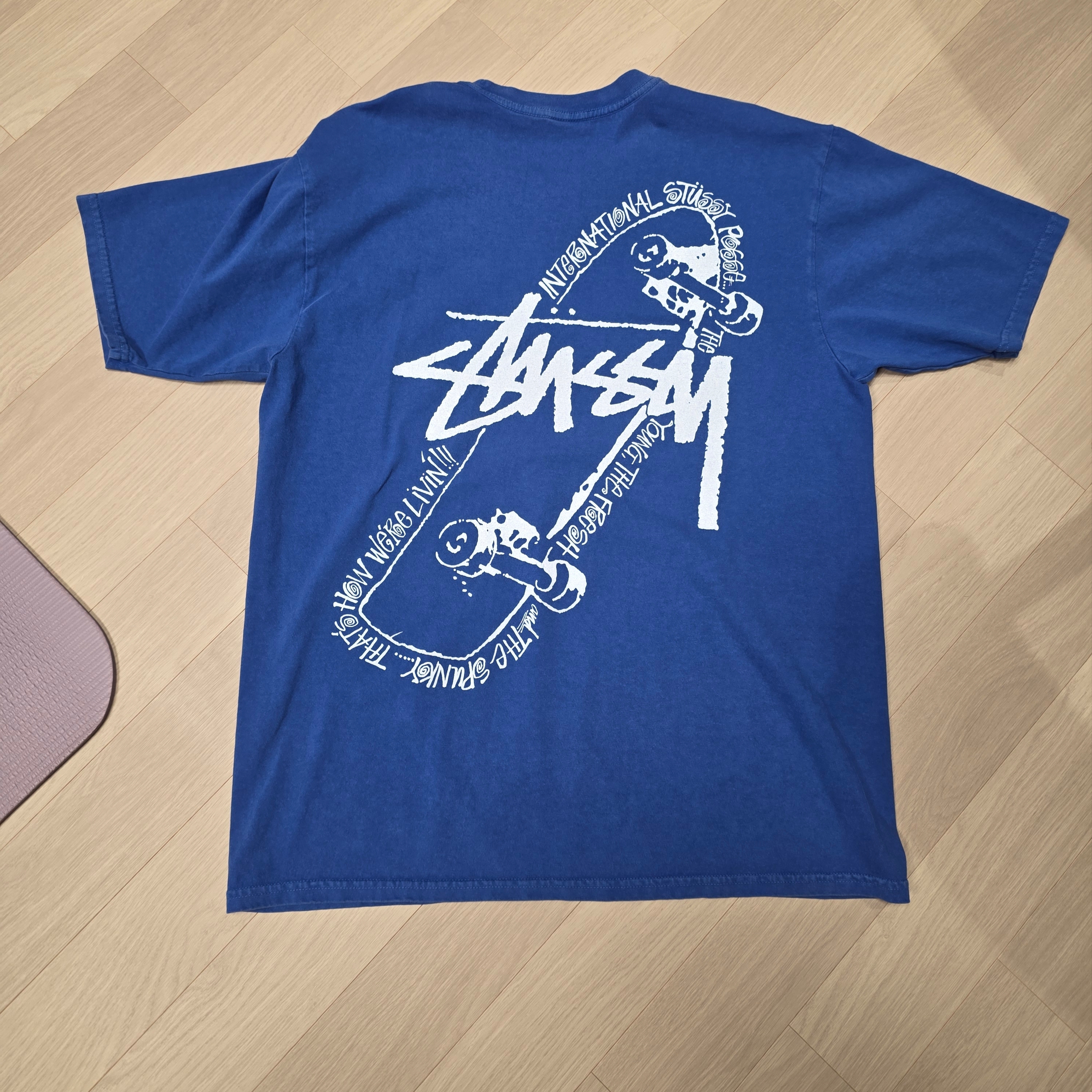 Stussy Skate Posse Pigment Dyed T-Shirt Blue 착용 스타일
