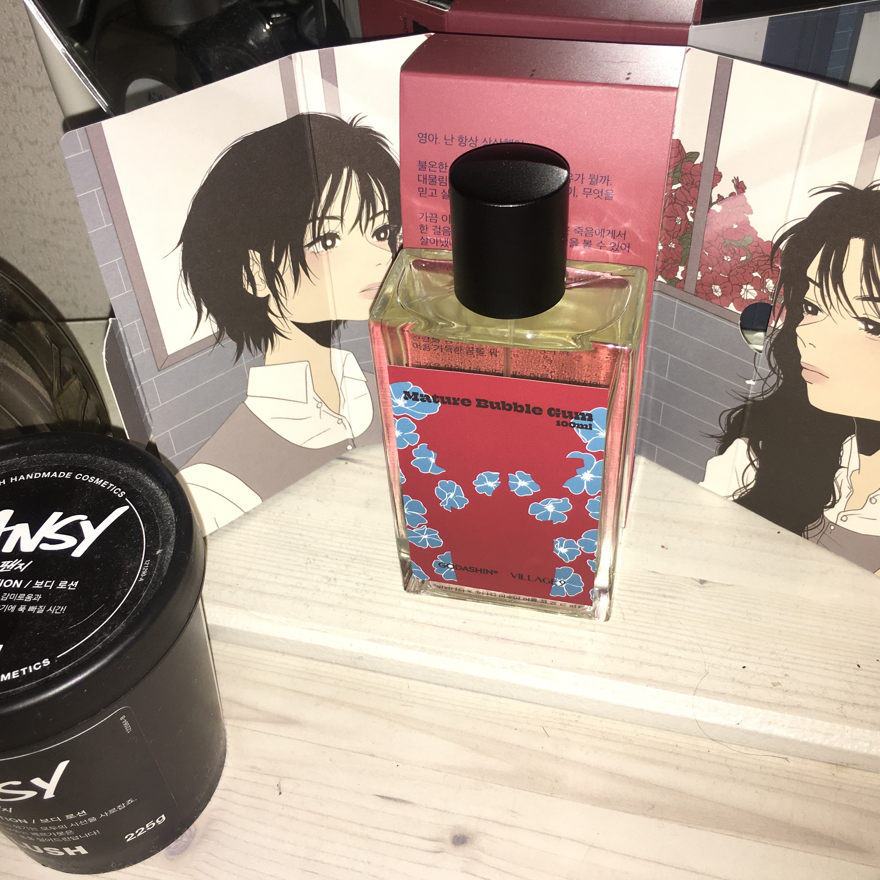 [KREAM 단독] GODASHIN X VILLAGE9 Mature Bubble Gum Perfume 100Ml 착용 스타일 - 1