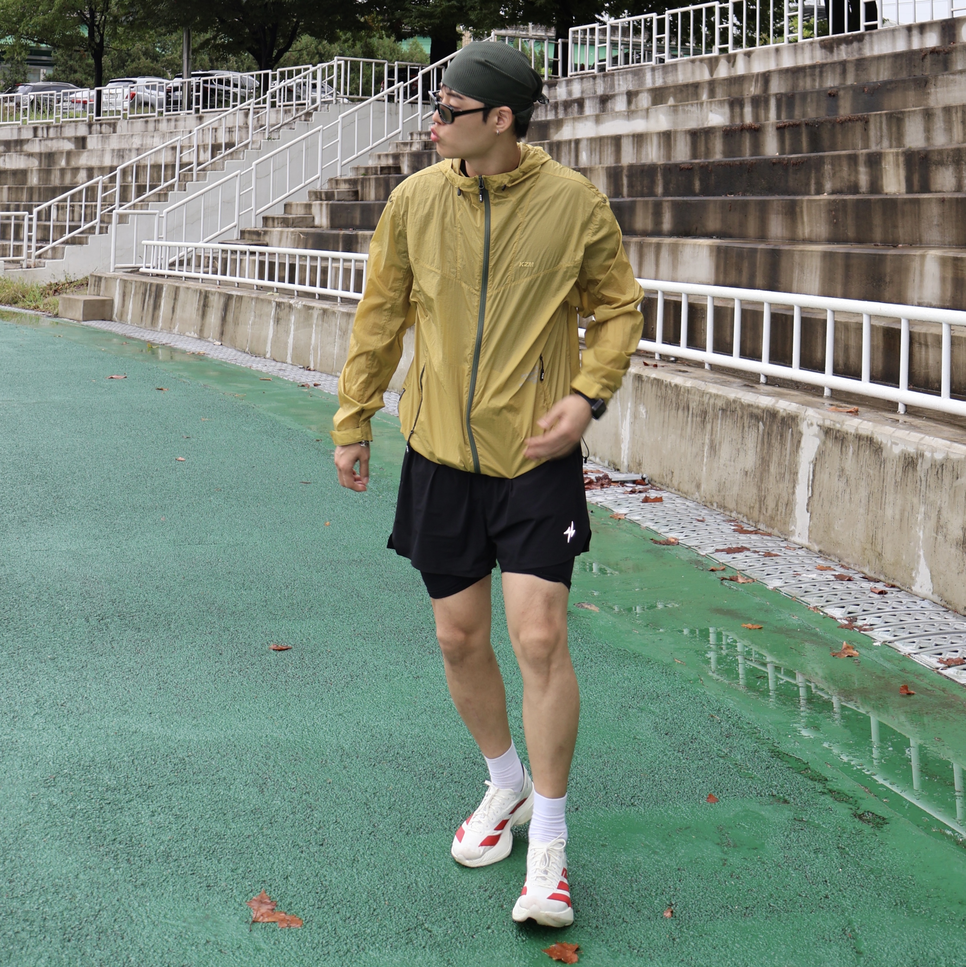 Adidas Adizero Adios Pro 4 Off White Better Scarlet 착용 스타일 - 2