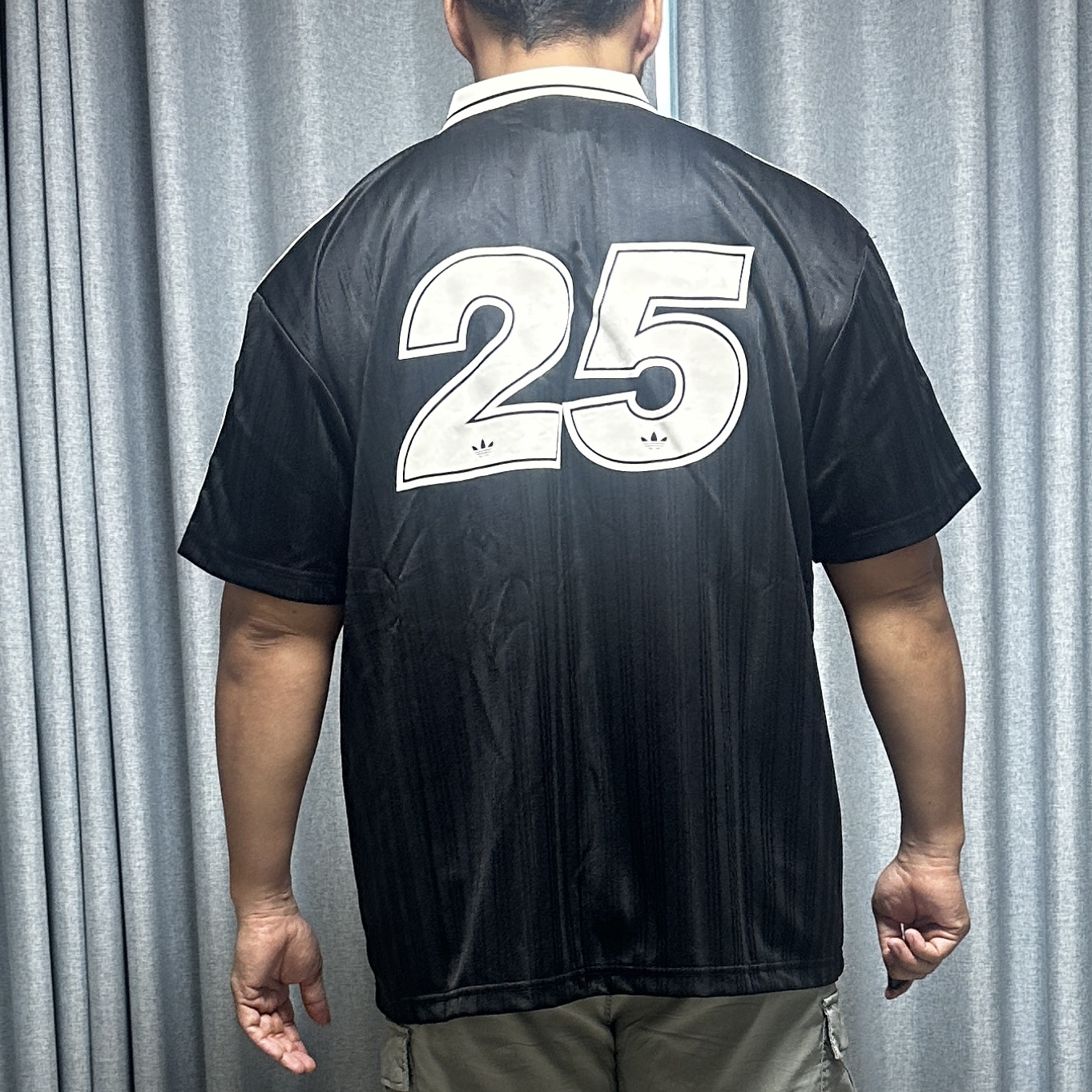 Adidas x Oasis Tour Jacquard Jersey Black - KR Sizing 착용 스타일 - 4