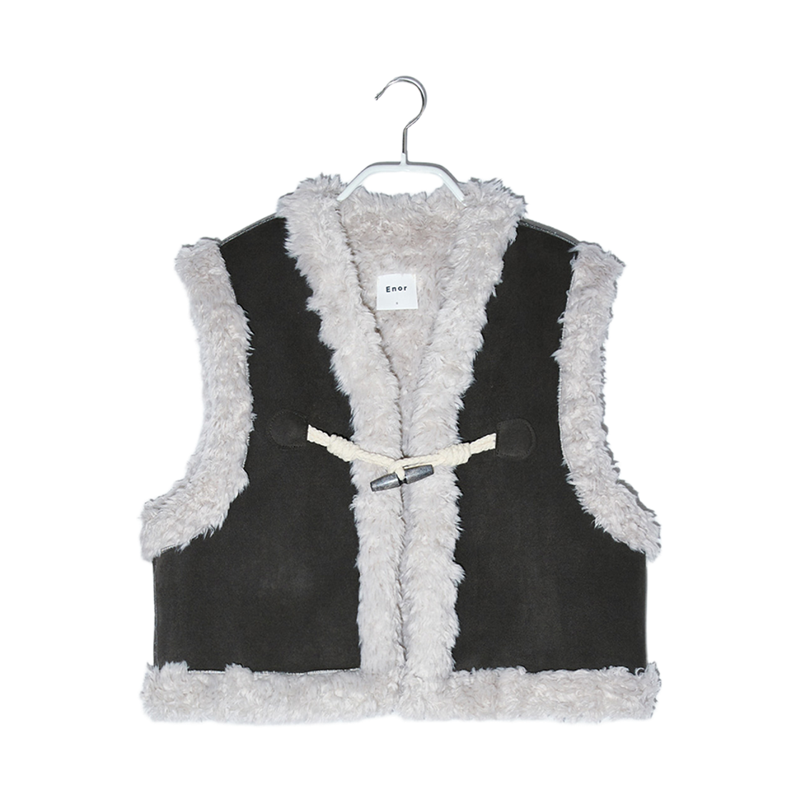 엔오르 우먼 토글 쉐어링 베스트 다크 그레이(Enor Women Toggle Shearing Vest Dark Grey)