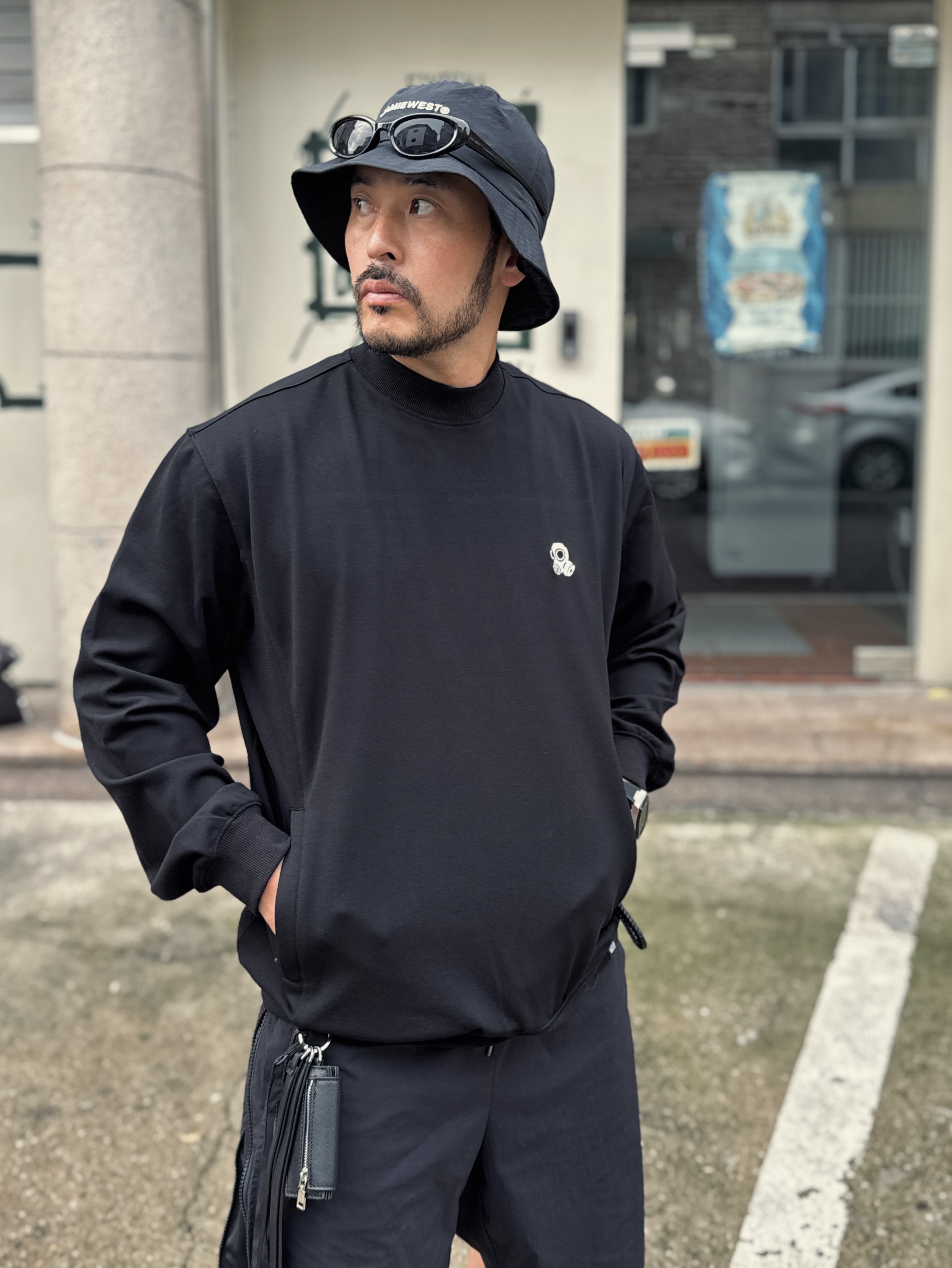 Vans Vault x WTAPS Vault Old Skool LX Black Orange 착용 스타일 - 4