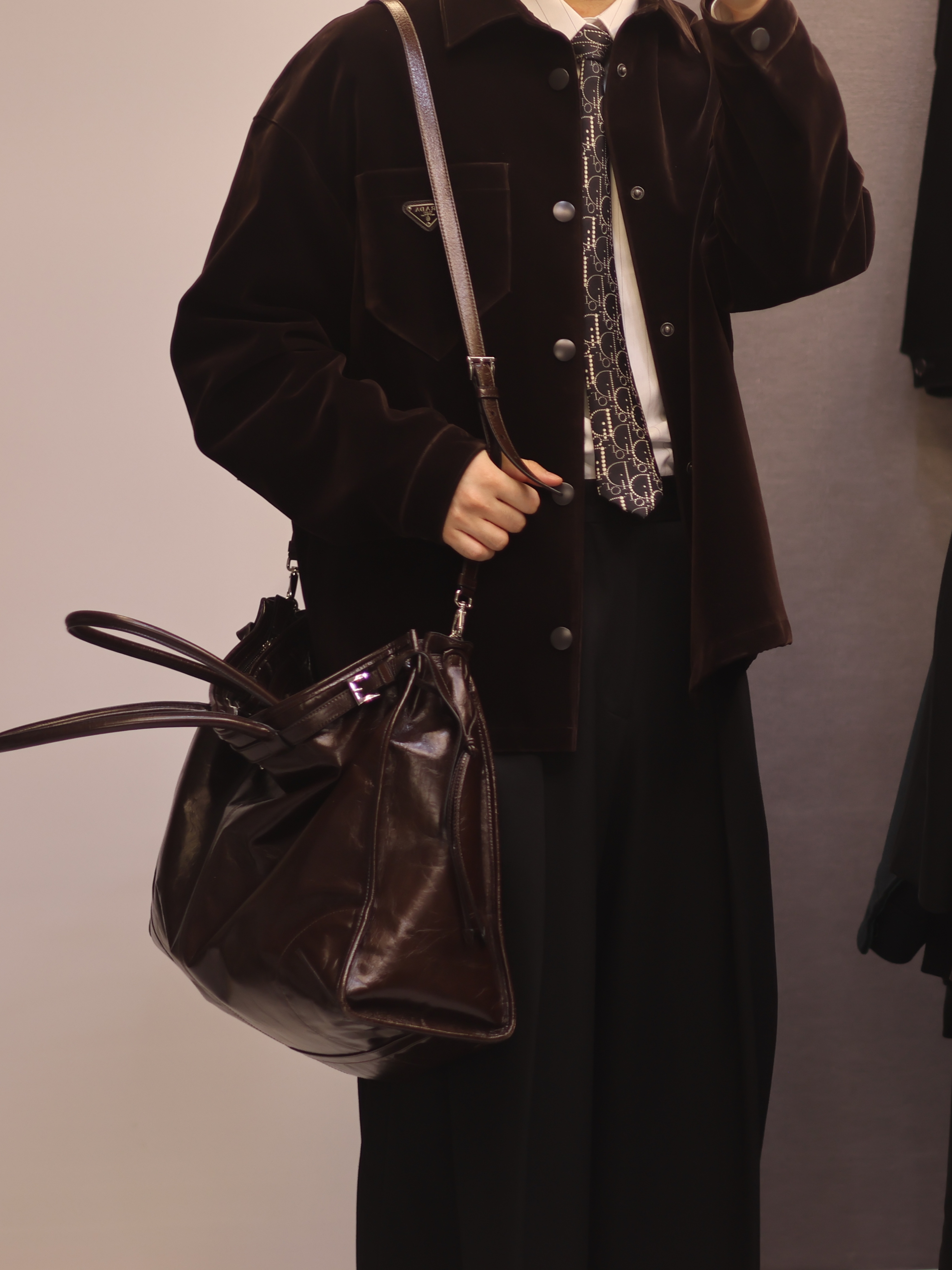Prada Re-Nylon and Saffiano Leather Shoulder Bag Black, Prada Velvet Denim Blouson Jacket Black 착용 스타일 - 5