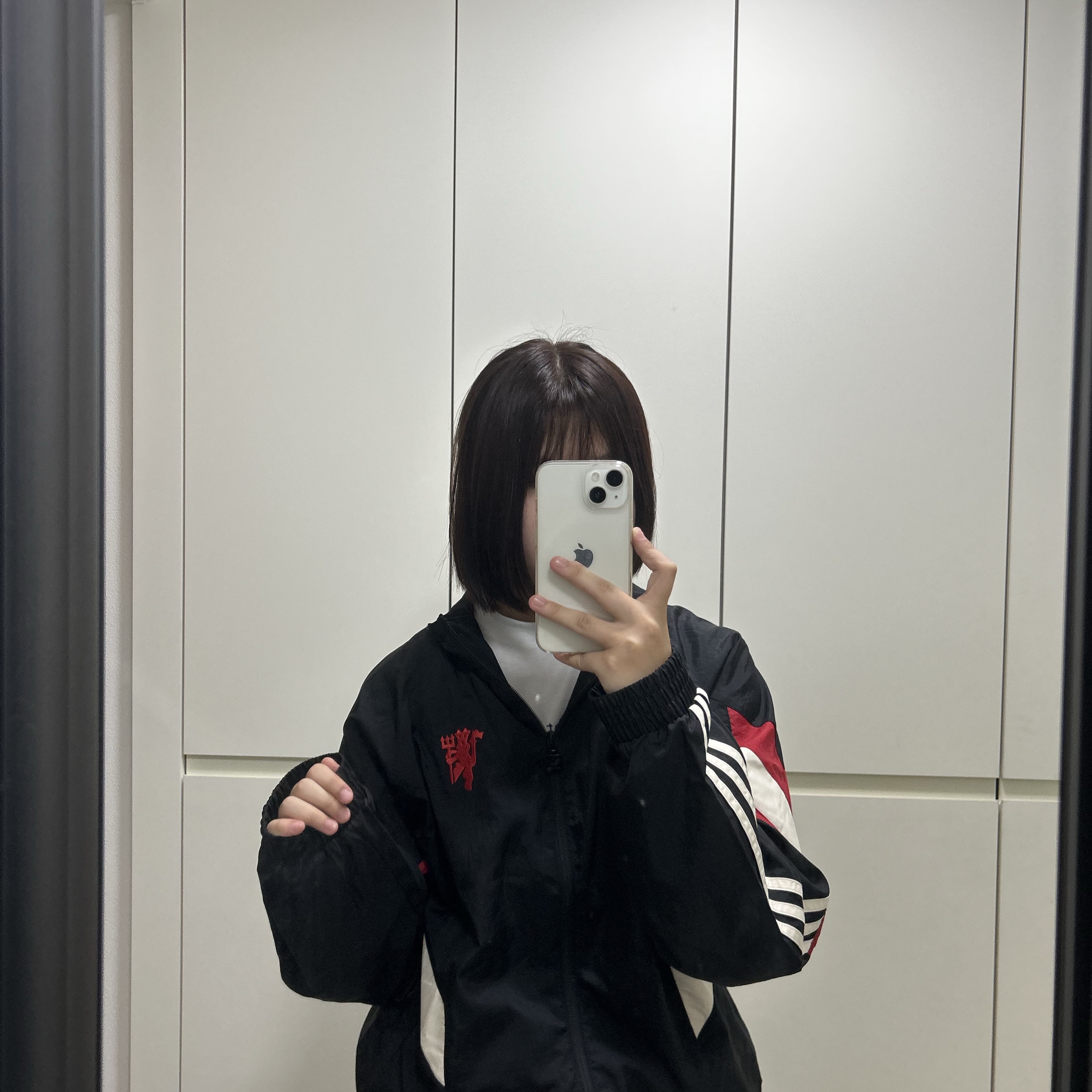 Adidas Manchester United Originals Track Top Black Red - KR Sizing 착용 스타일 - 1