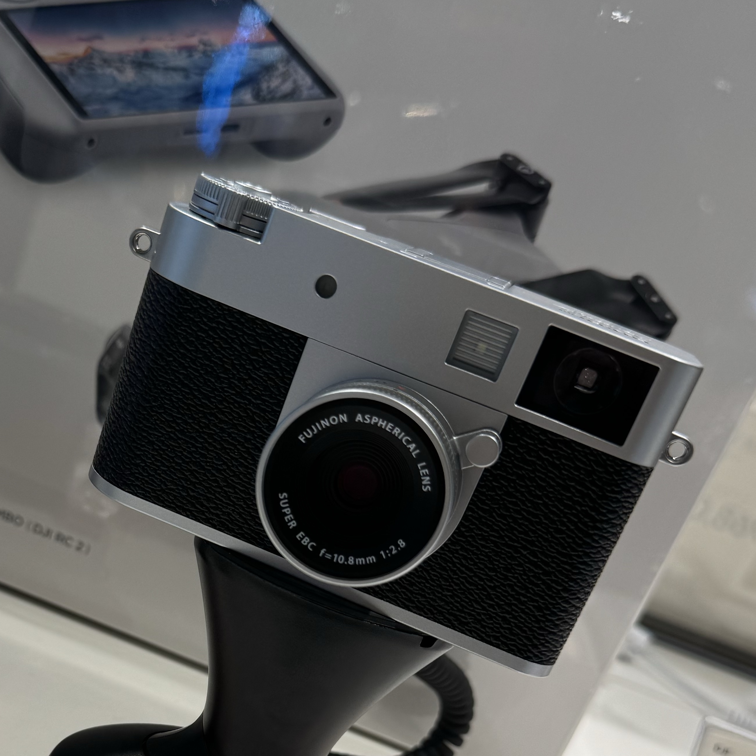 Fujifilm X-Half Silver (Korean Ver.) 착용 스타일